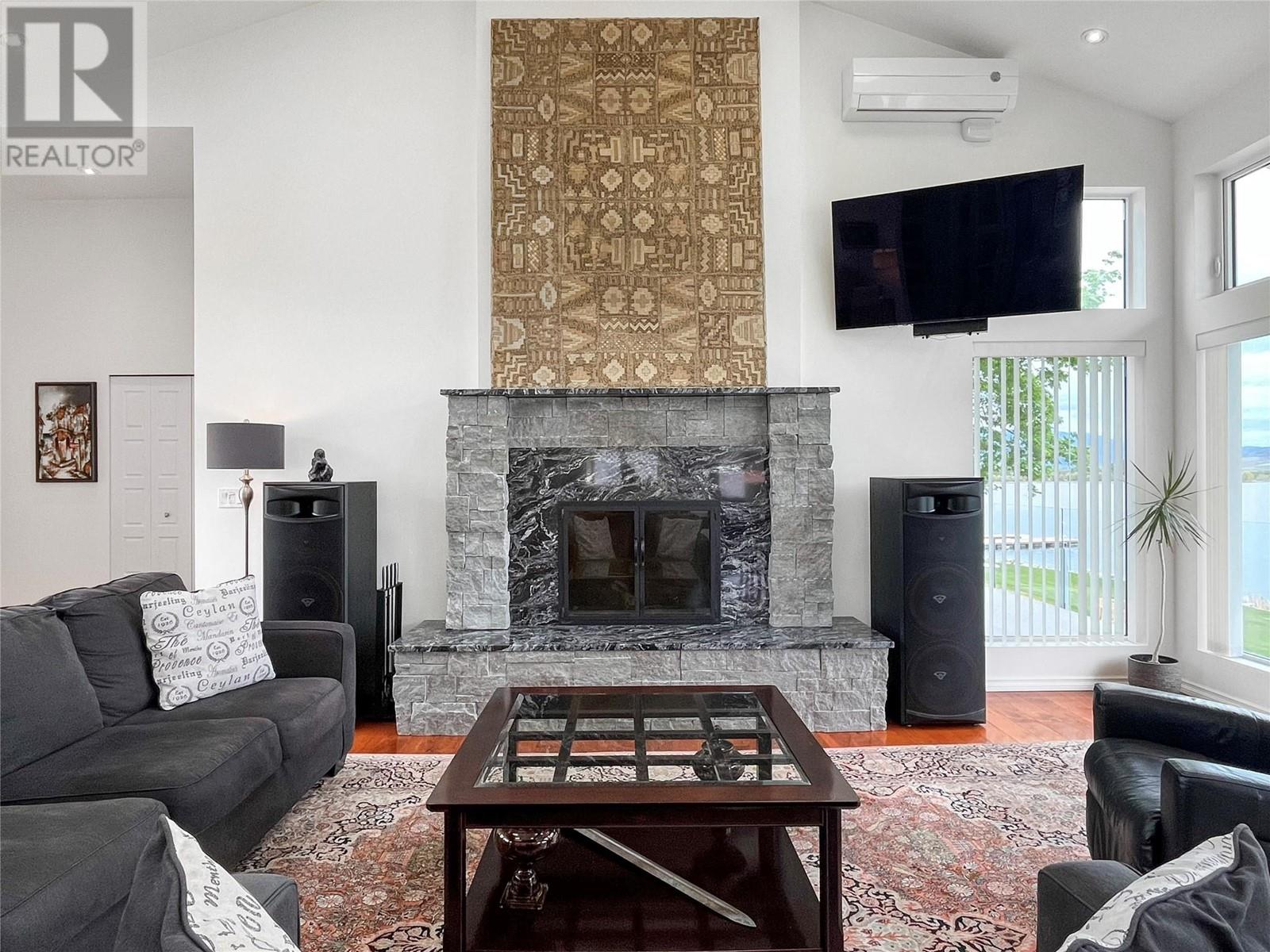 18205 87th Street, Osoyoos