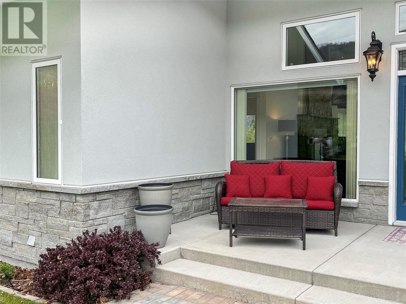 18205 87th Street, Osoyoos