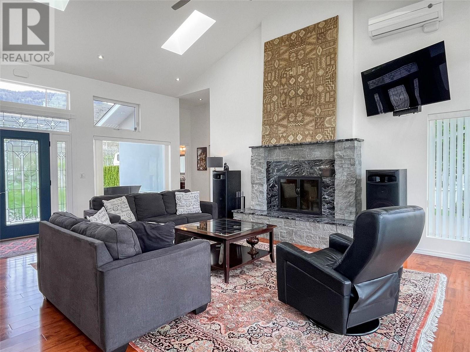 18205 87th Street, Osoyoos