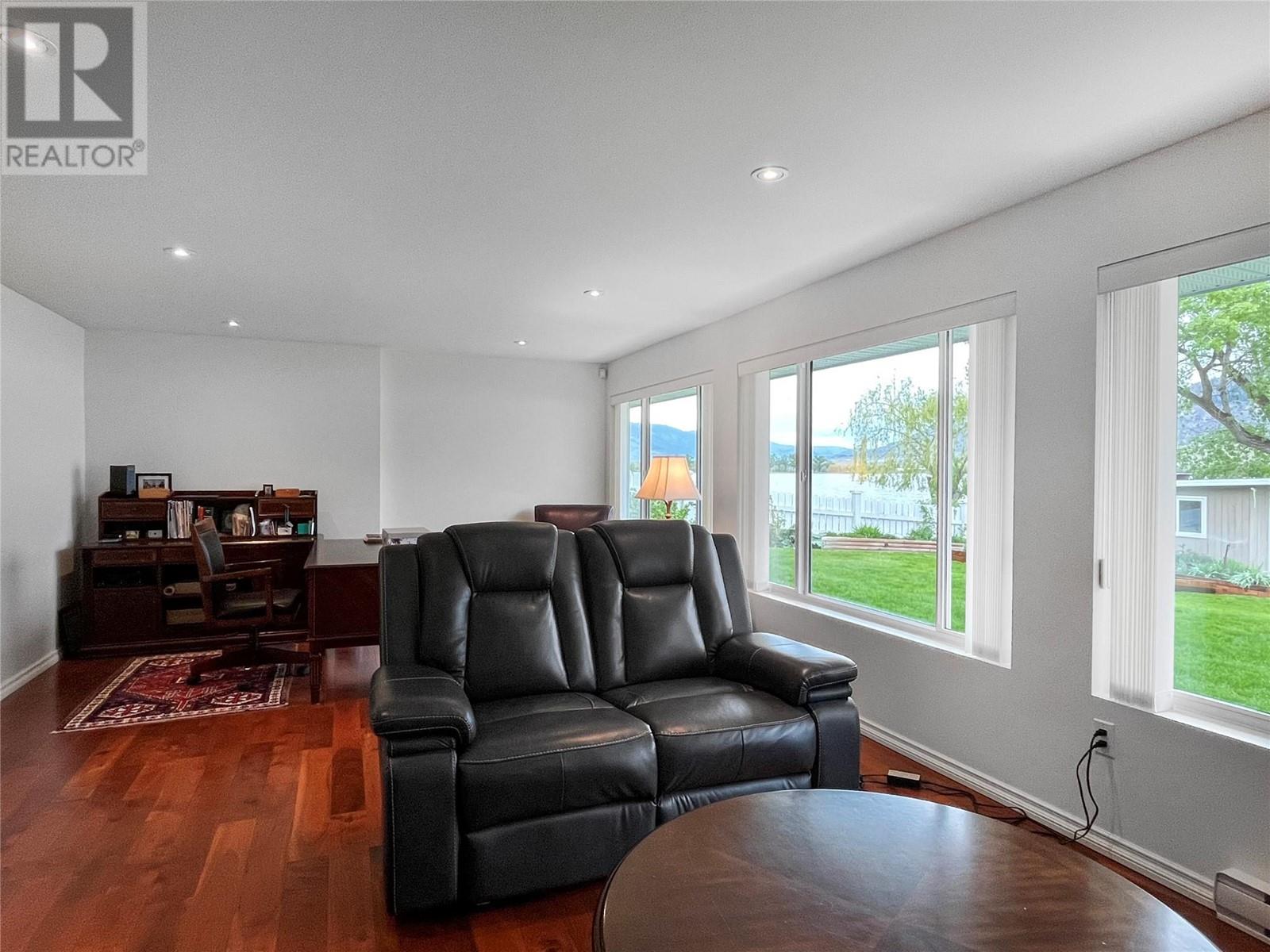 18205 87th Street, Osoyoos
