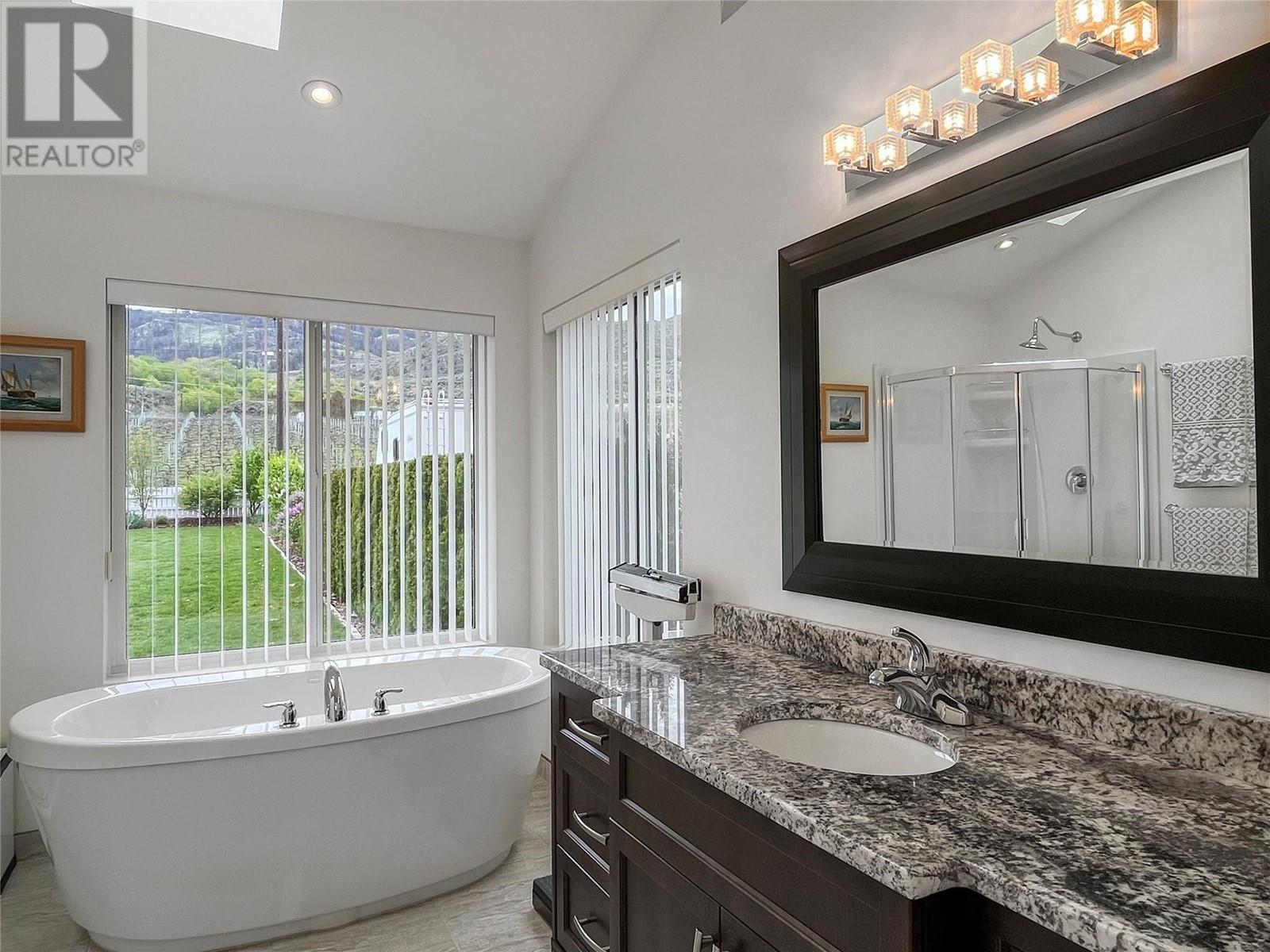 18205 87th Street, Osoyoos