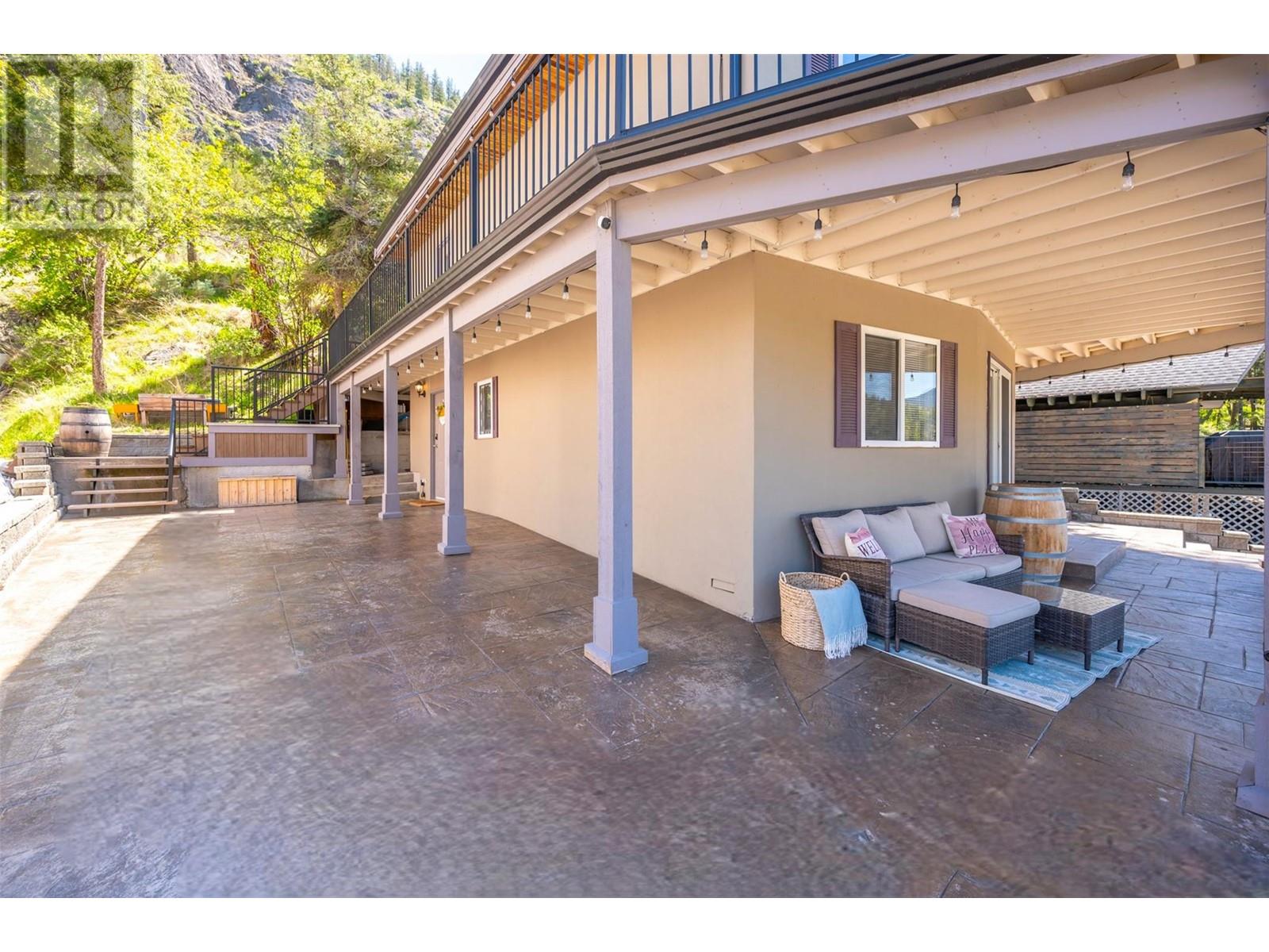  200 TWIN LAKES Road, Kaleden