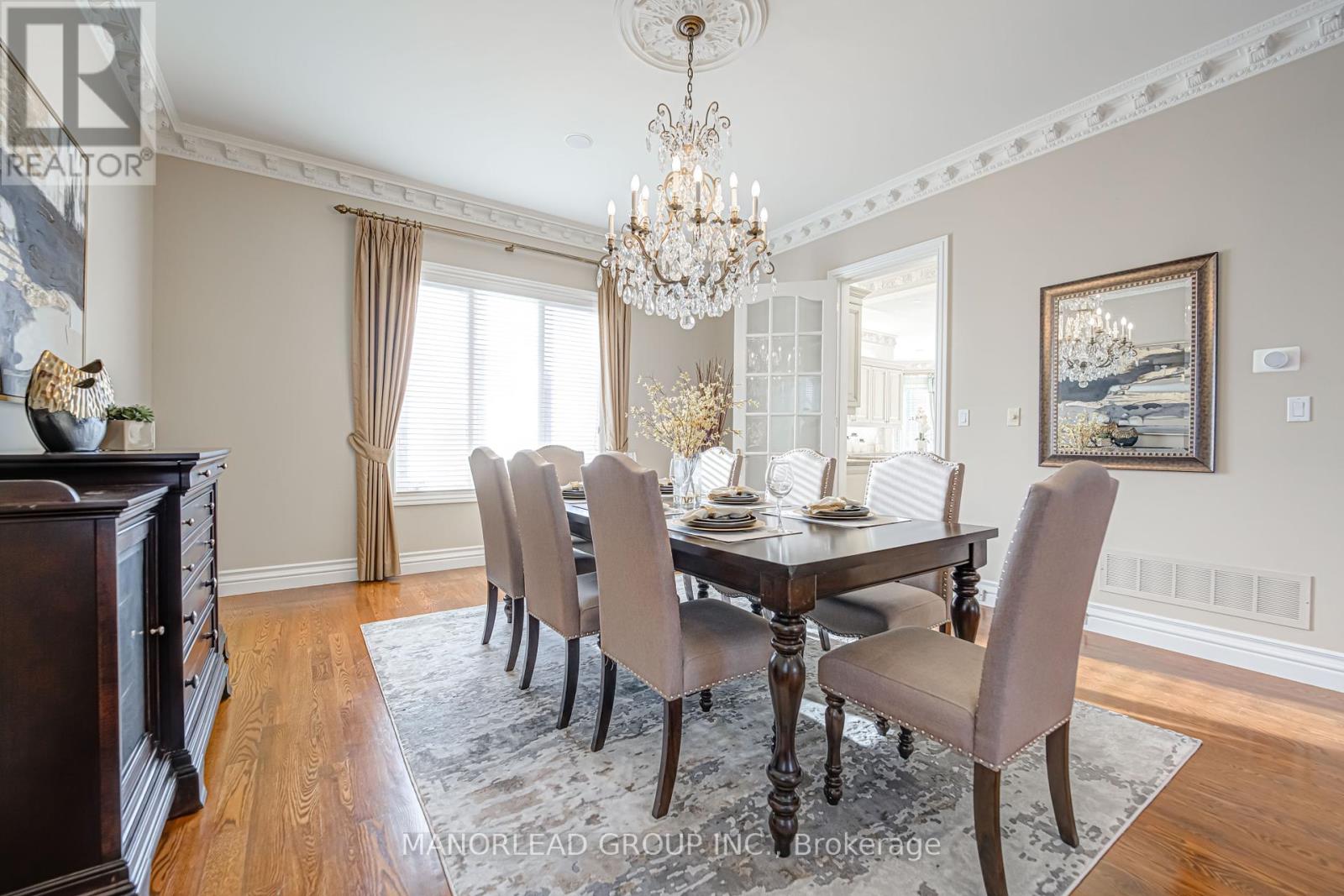 Photo 9 of 87 Arnold Avenue, Vaughan ON