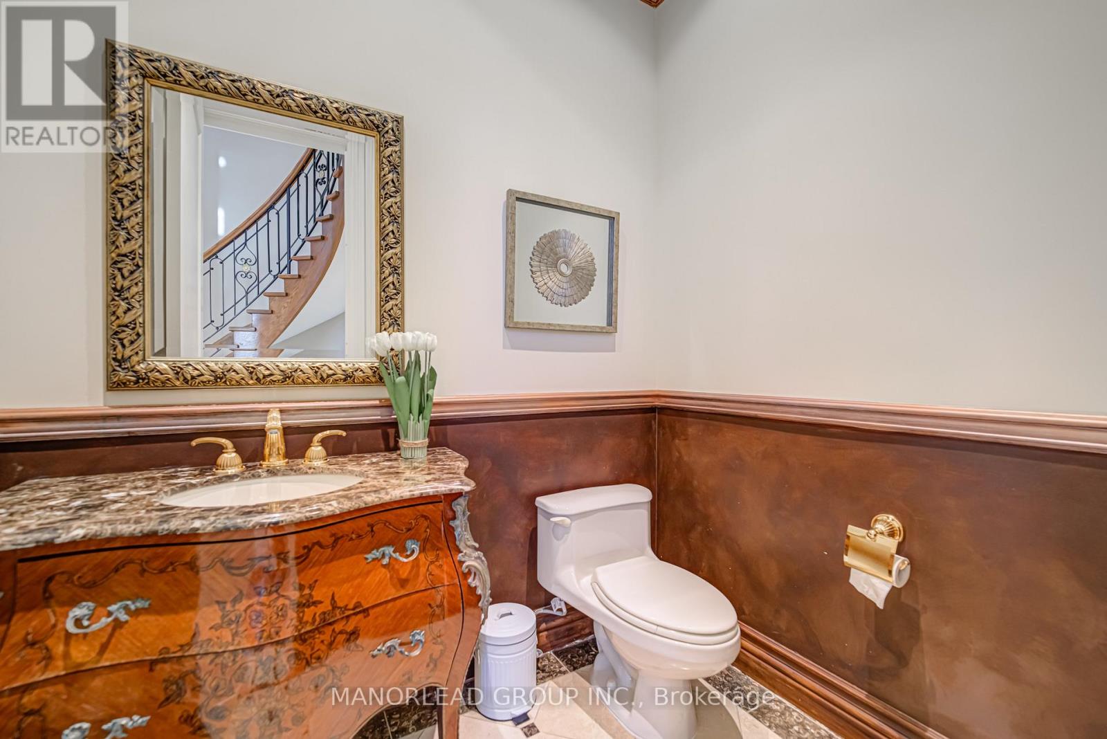 Photo 25 of 87 Arnold Avenue, Vaughan ON