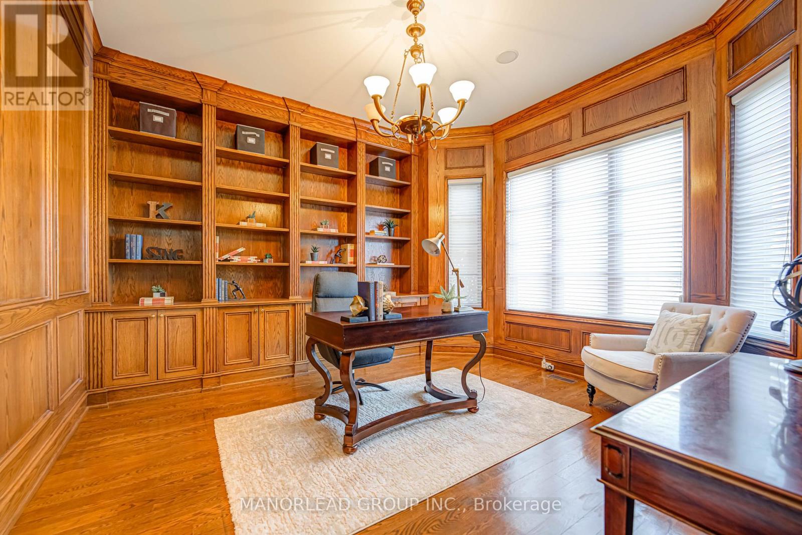 Photo 5 of 87 Arnold Avenue, Vaughan ON