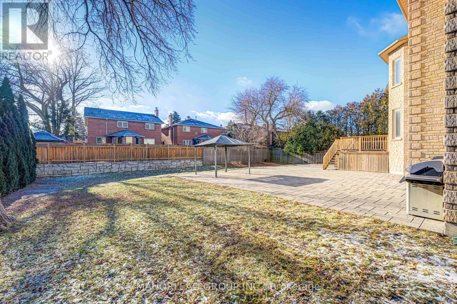 Photo 14 of 87 Arnold Avenue, Vaughan ON