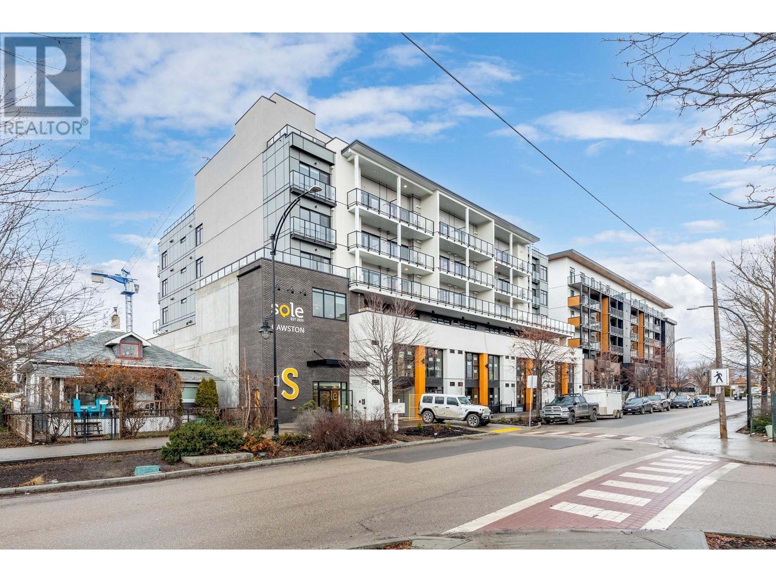 402 604 Cawston Avenue, Kelowna