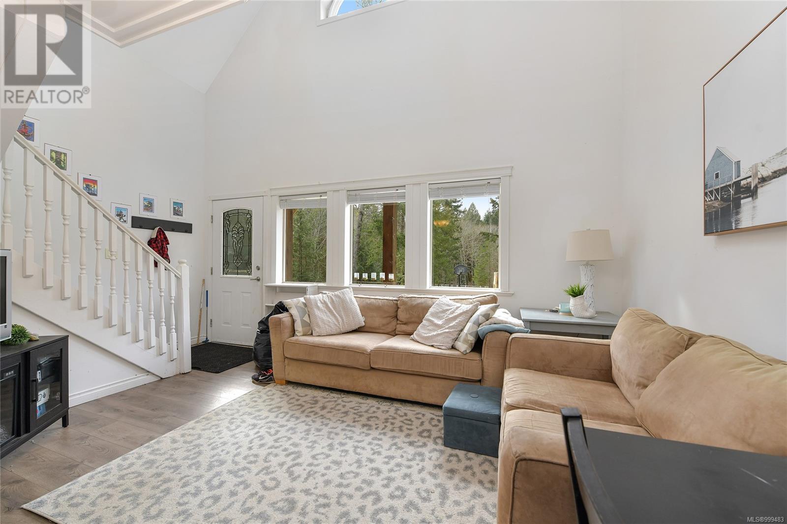  300 BONSAI Place, Qualicum Beach