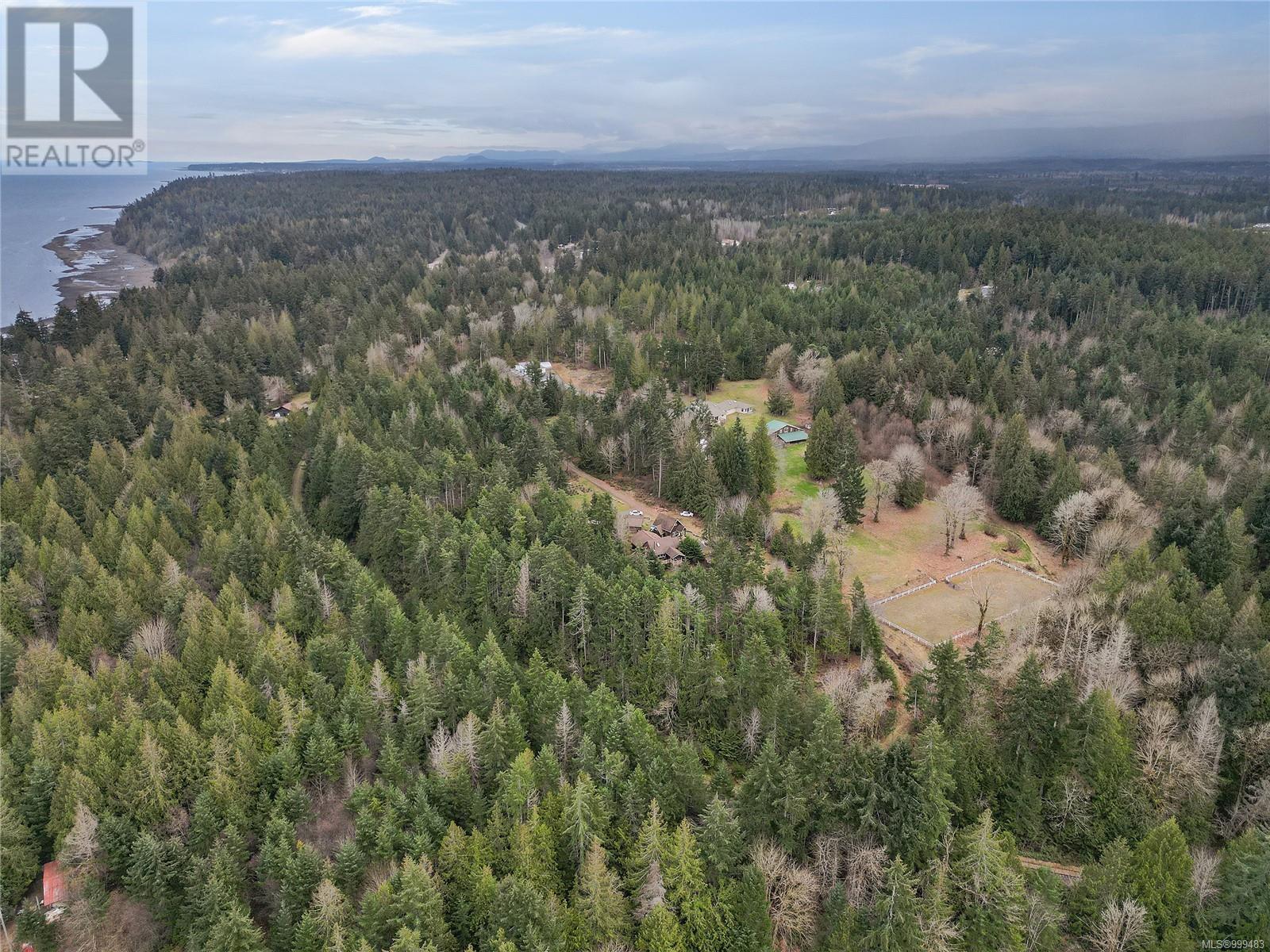  300 BONSAI Place, Qualicum Beach