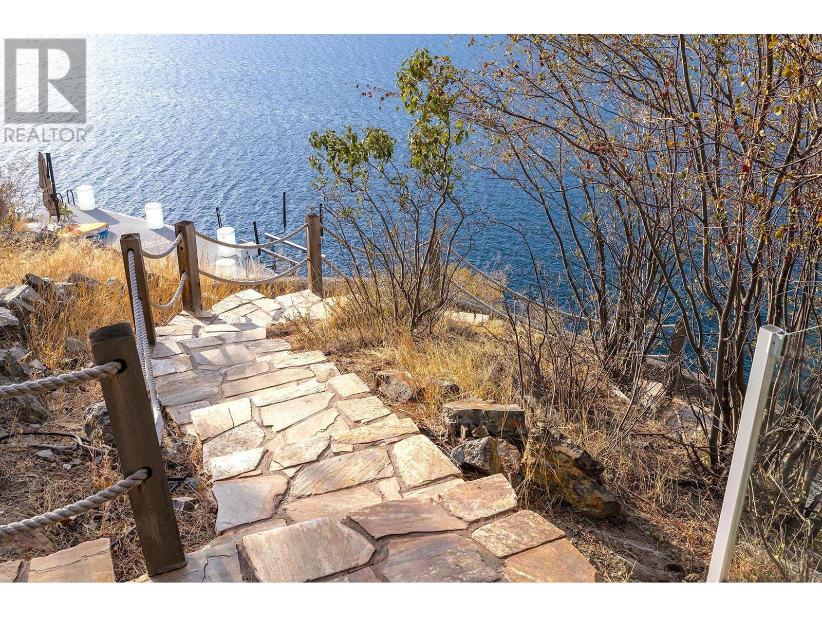  2100 Dewdney Road, Kelowna