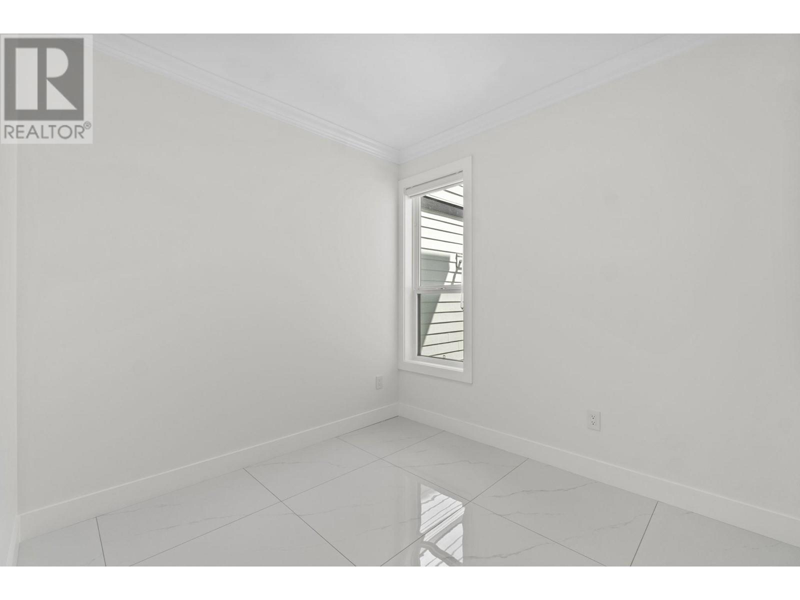 8073 18TH AVENUE, Burnaby real estate listing R2998739