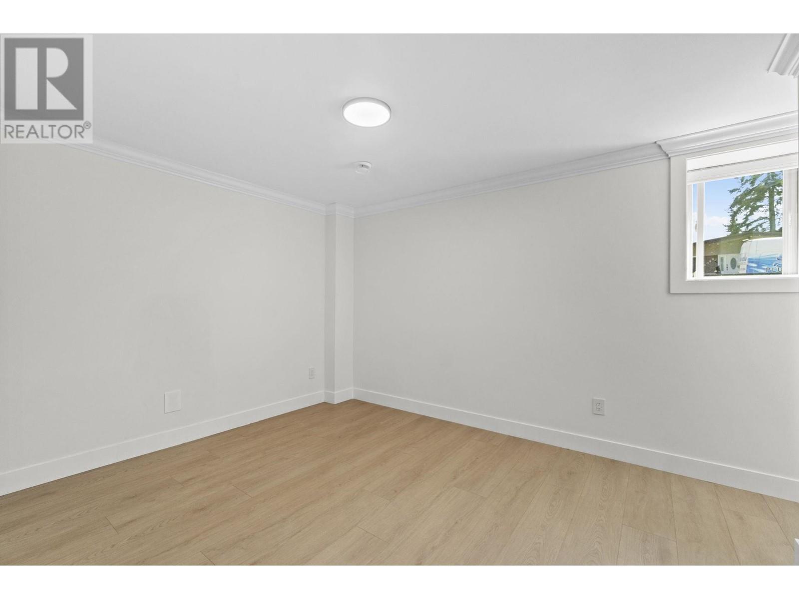 8073 18TH AVENUE, Burnaby real estate listing R2998739