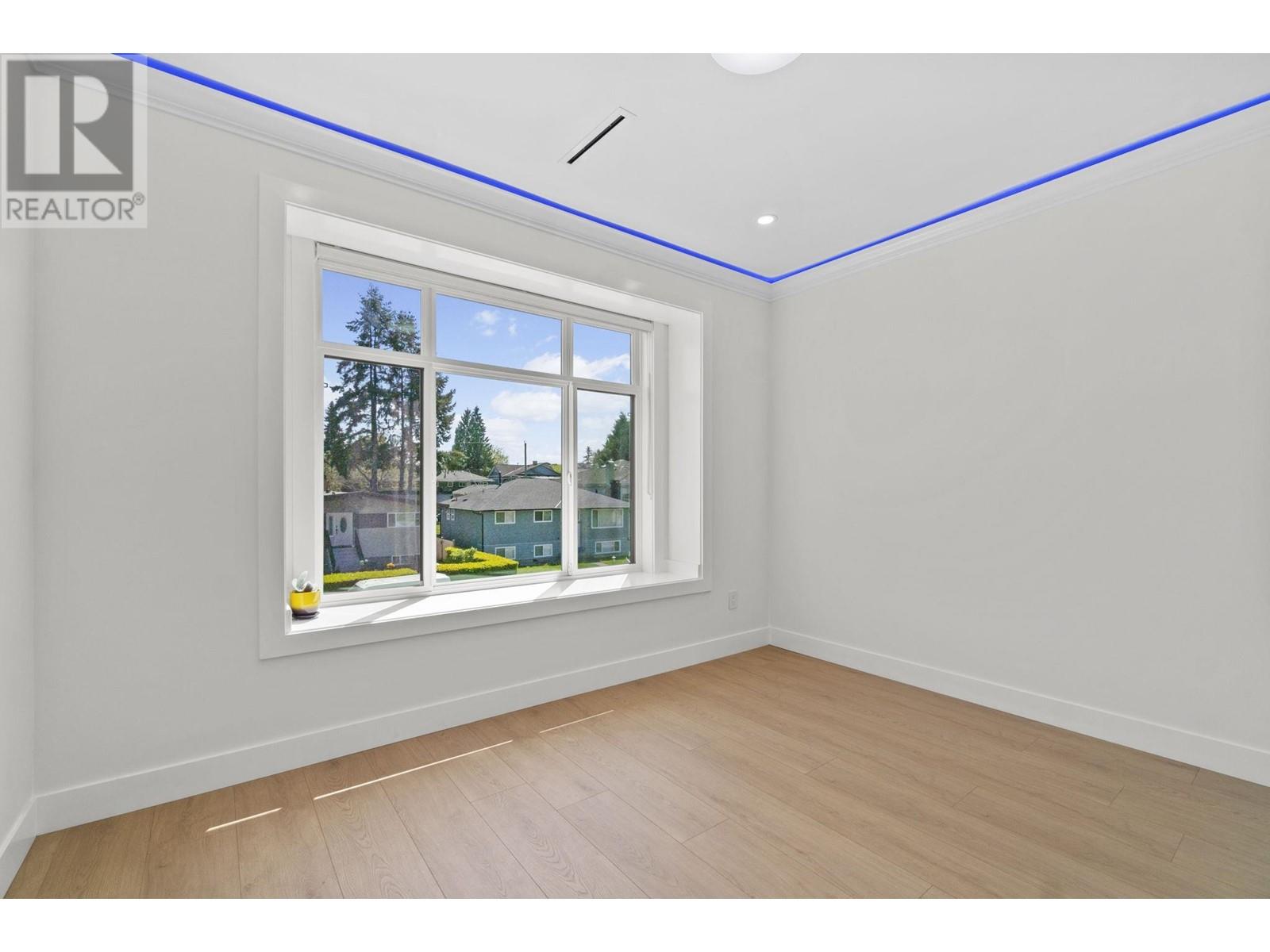 8073 18TH AVENUE, Burnaby real estate listing R2998739