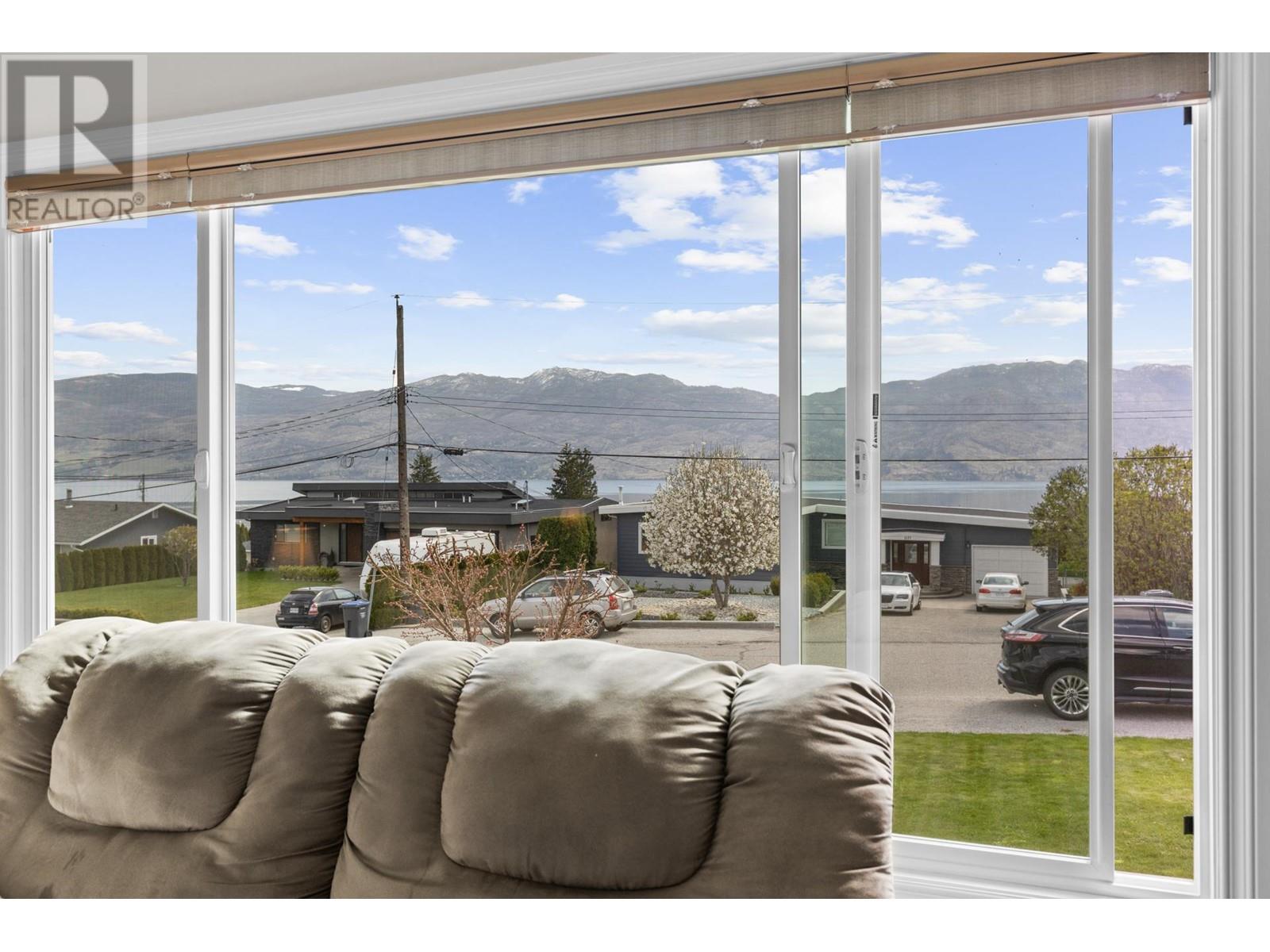  2138 Witt Road, West Kelowna