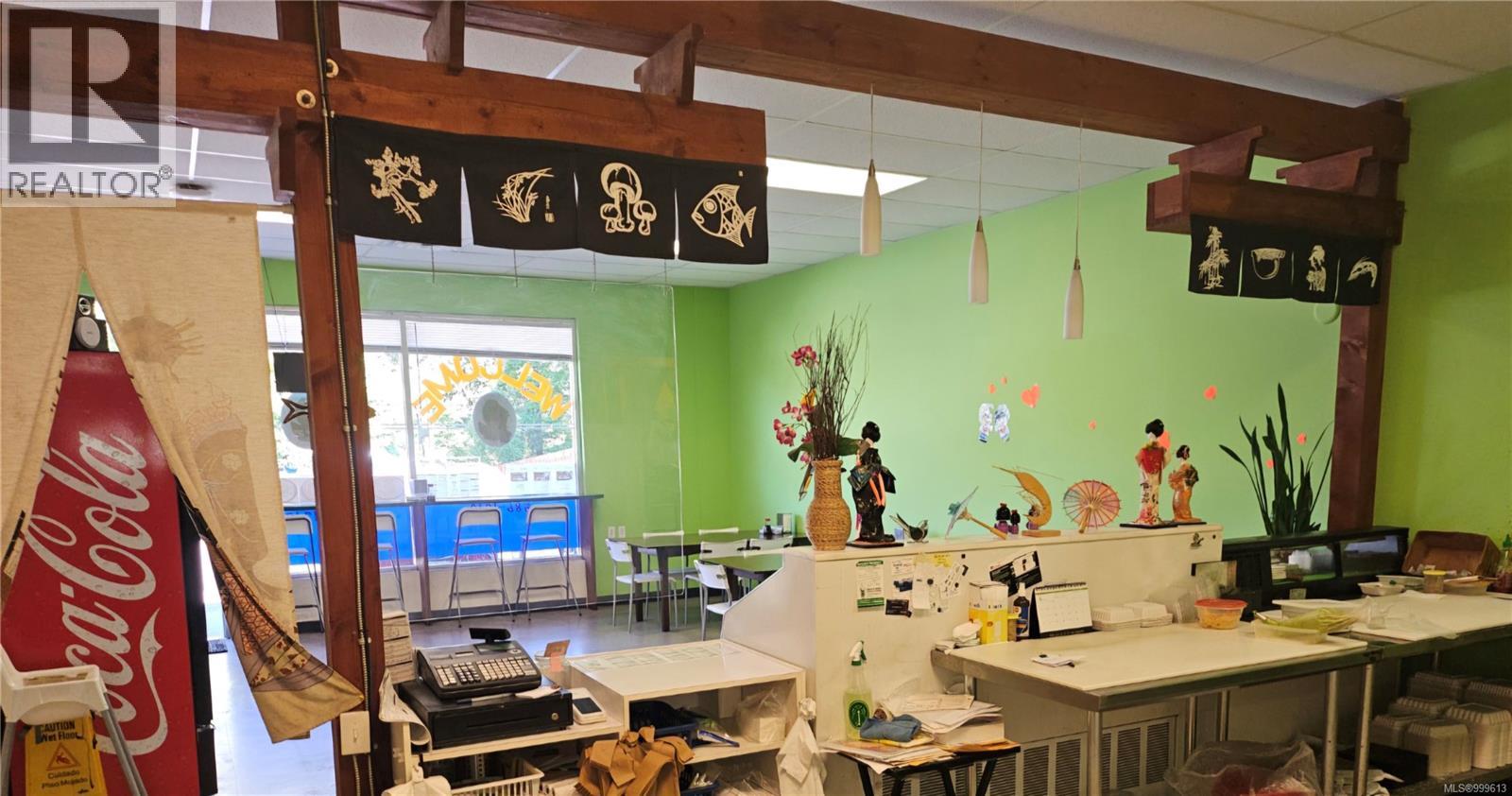 Business for Sale in Parksville – 3 102 Island Hwy E, Parksville - Image 2