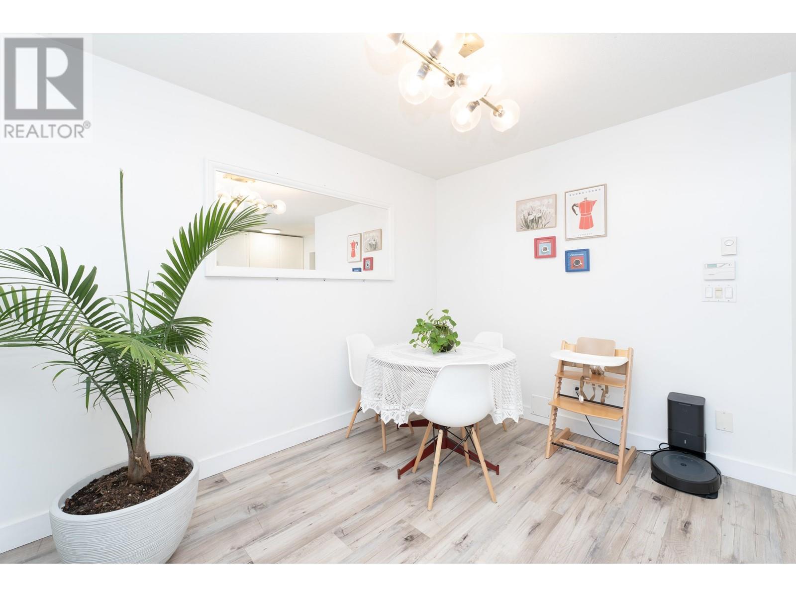 Photo 8 of 15 23575 119 Avenue, Maple Ridge BC