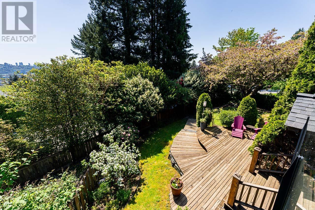 Photo 14 of 920 Adderley Street, North Vancouver BC