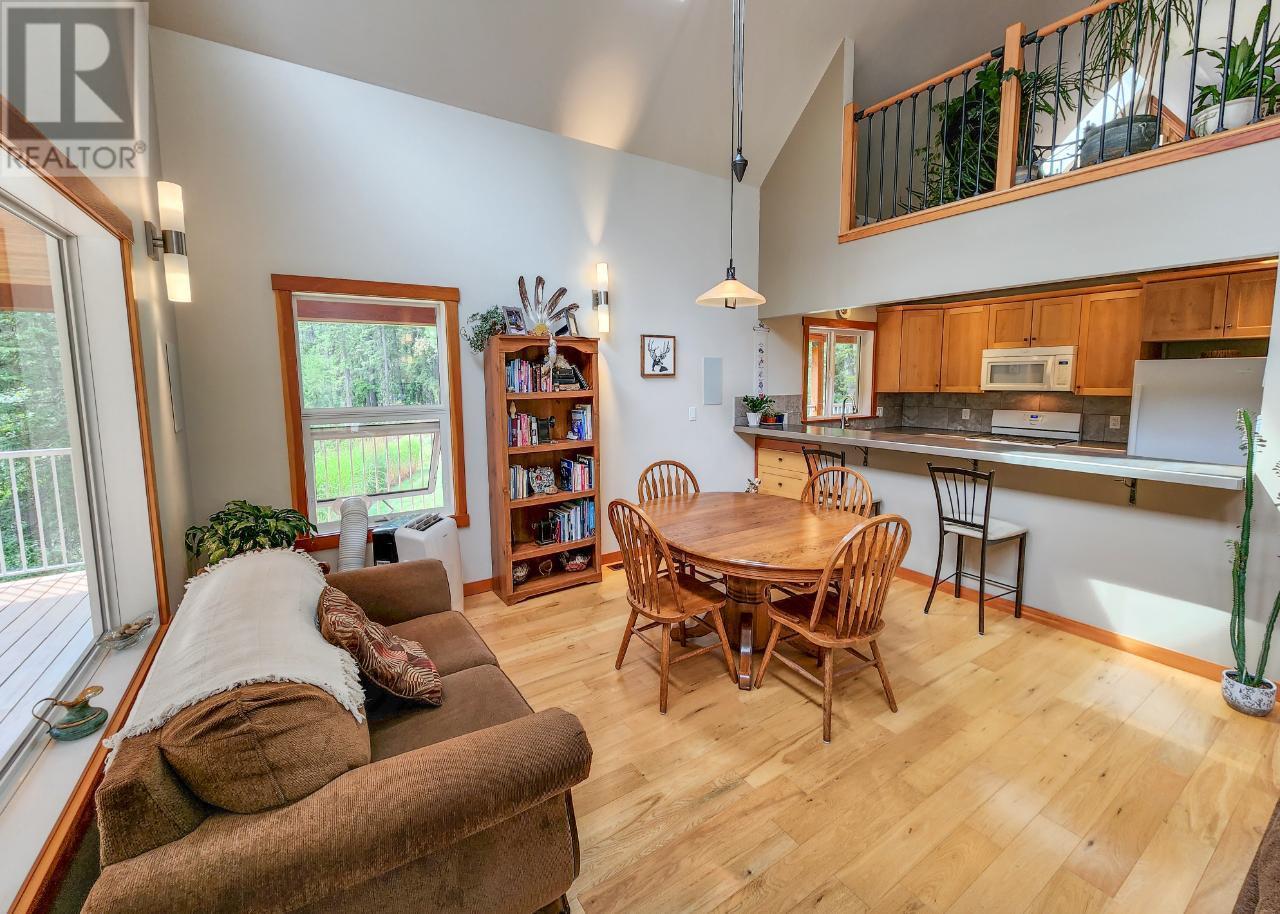 4351 POPLAR RIDGE Road, Krestova