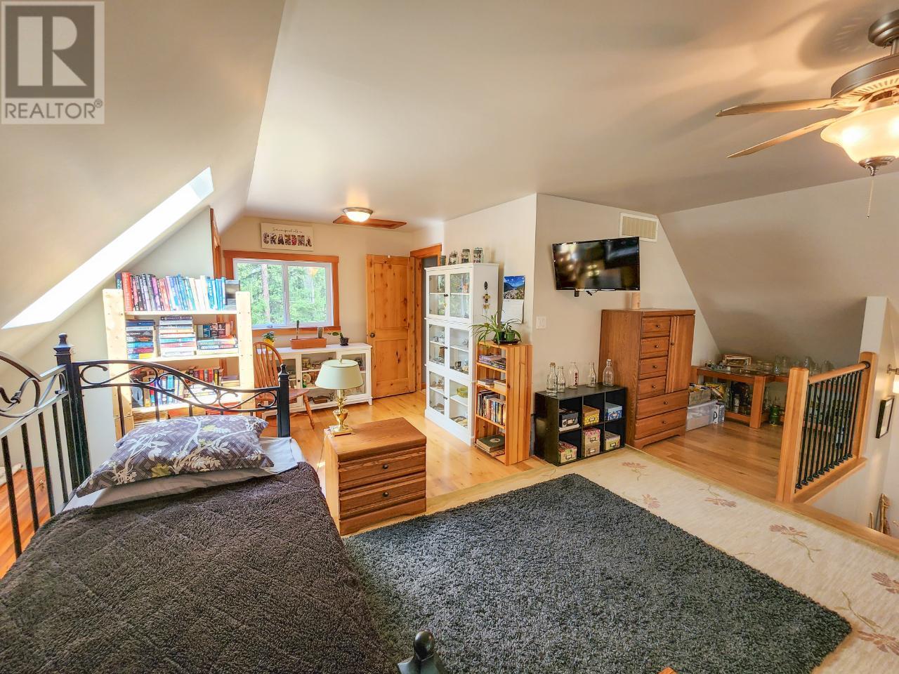 4351 POPLAR RIDGE Road, Krestova