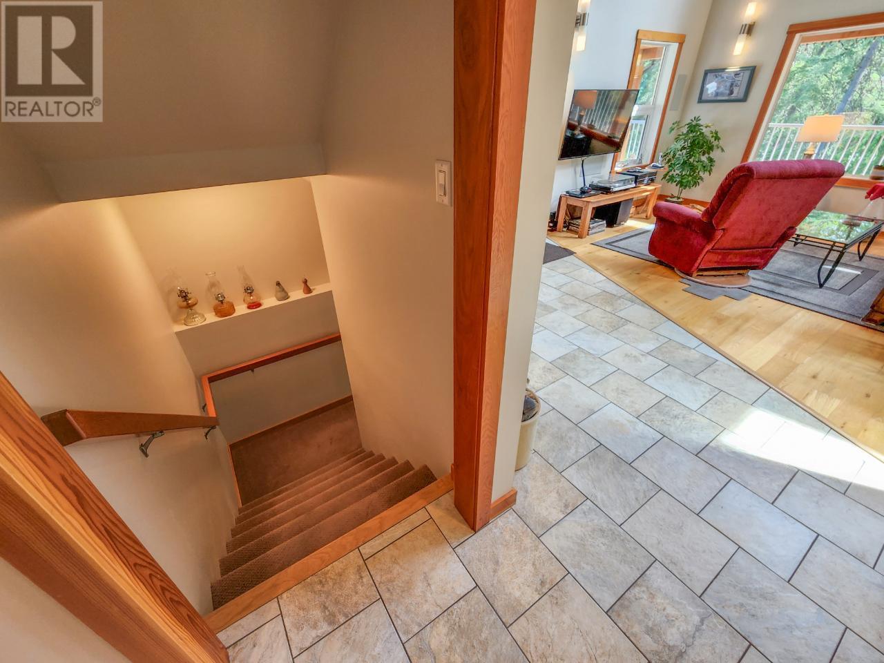 4351 POPLAR RIDGE Road, Krestova