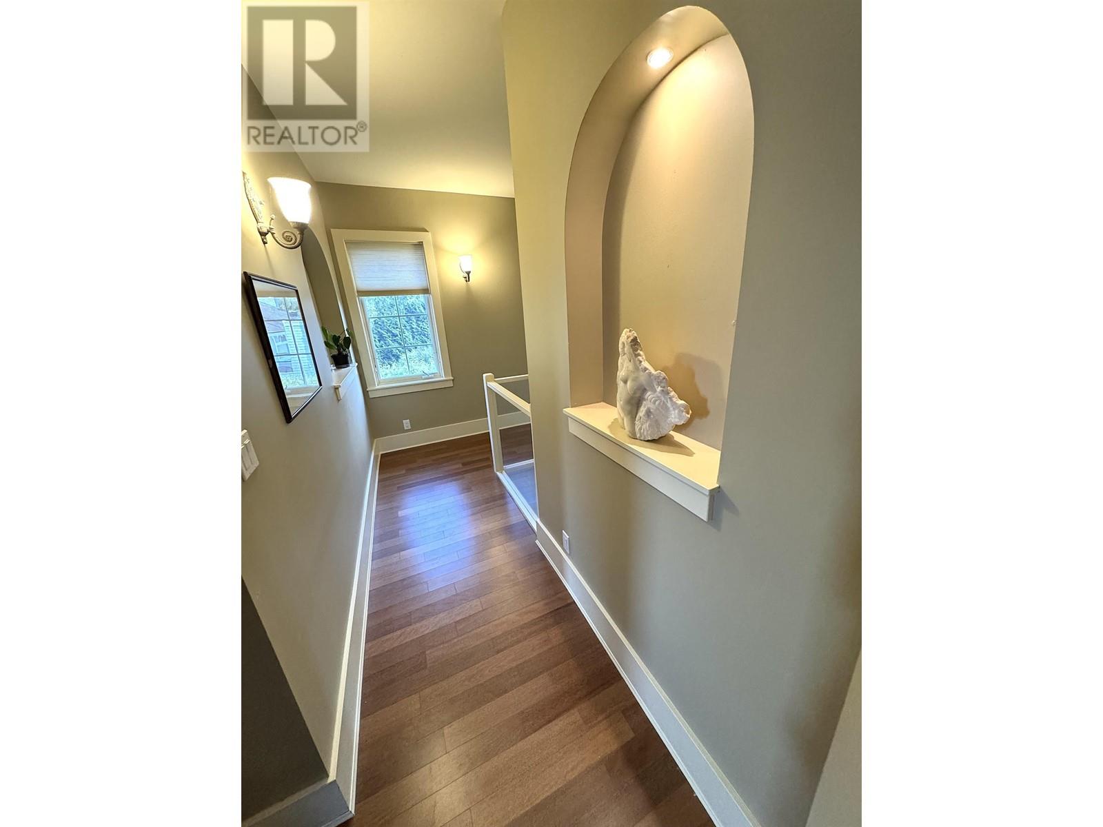 6560 N GALE AVENUE, Sechelt