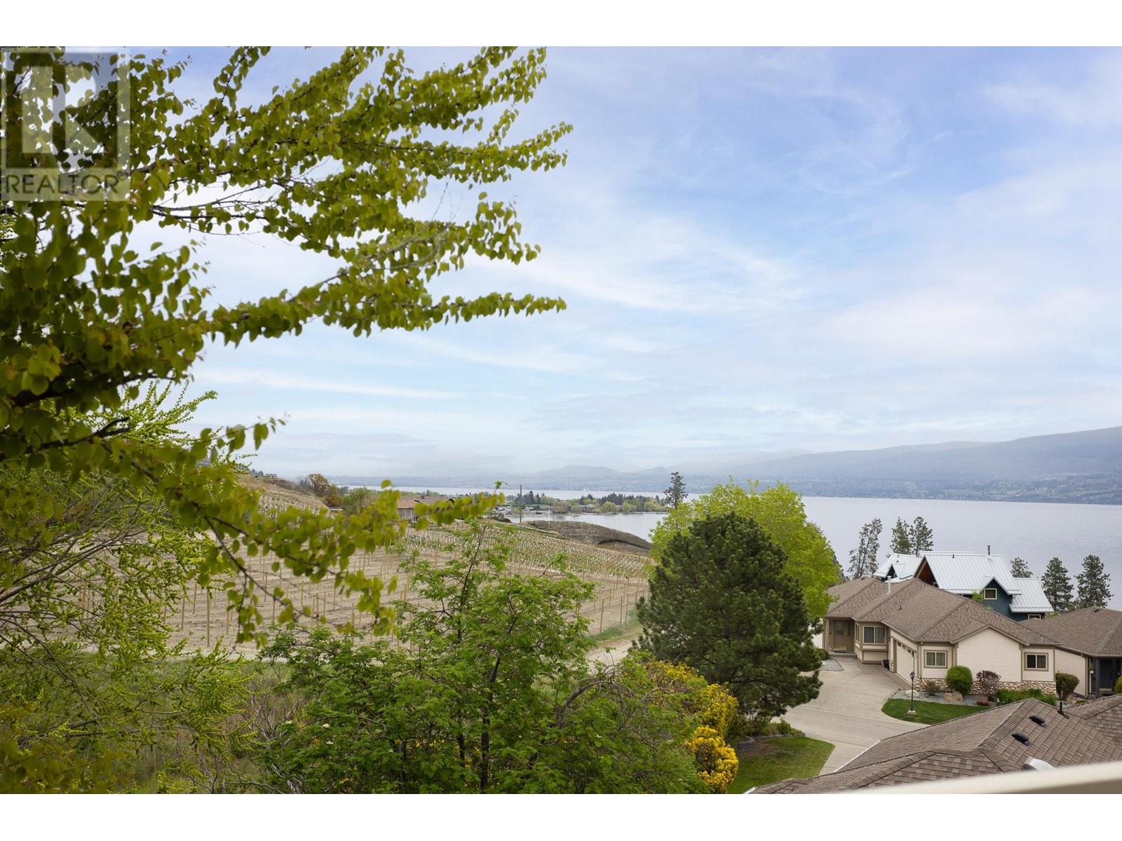 233 4074 Gellatly Road, West Kelowna