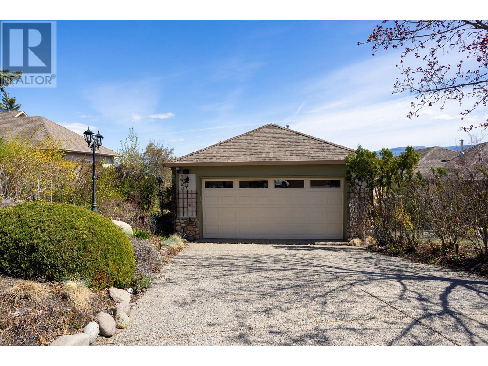 233 4074 Gellatly Road, West Kelowna