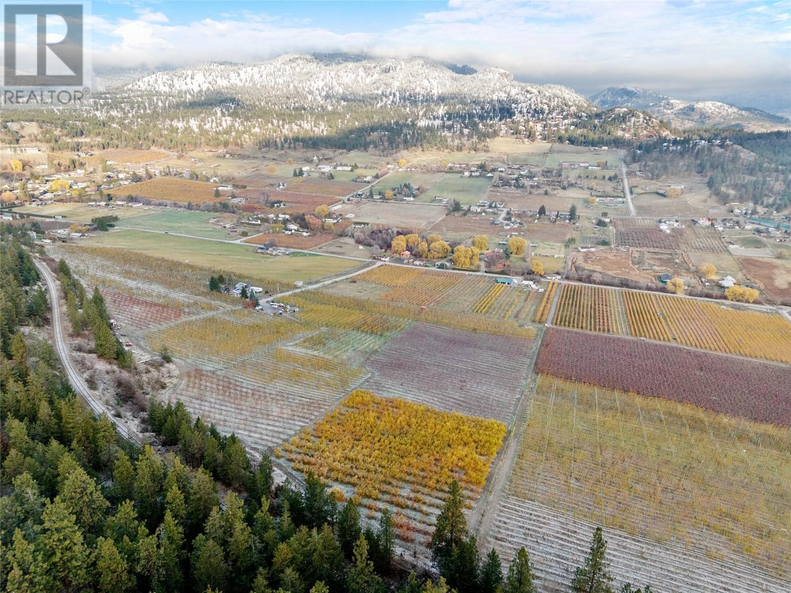  9827 Gillard Avenue, Summerland