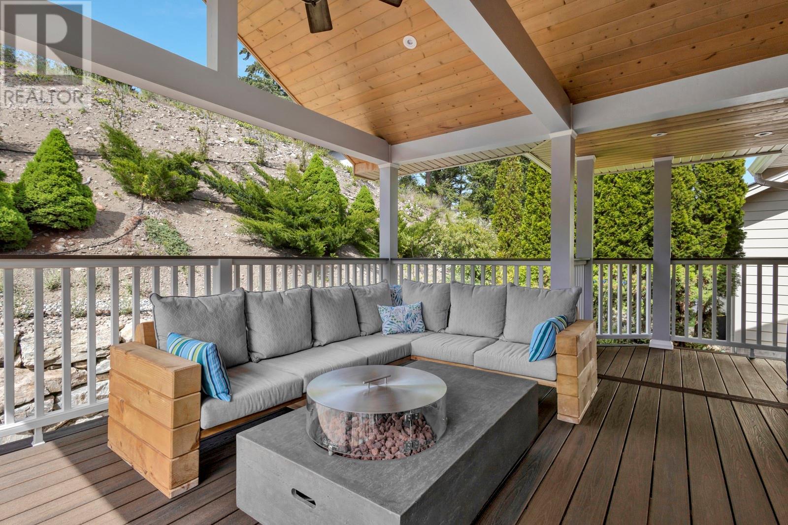  2418 Cobblestone Road, West Kelowna