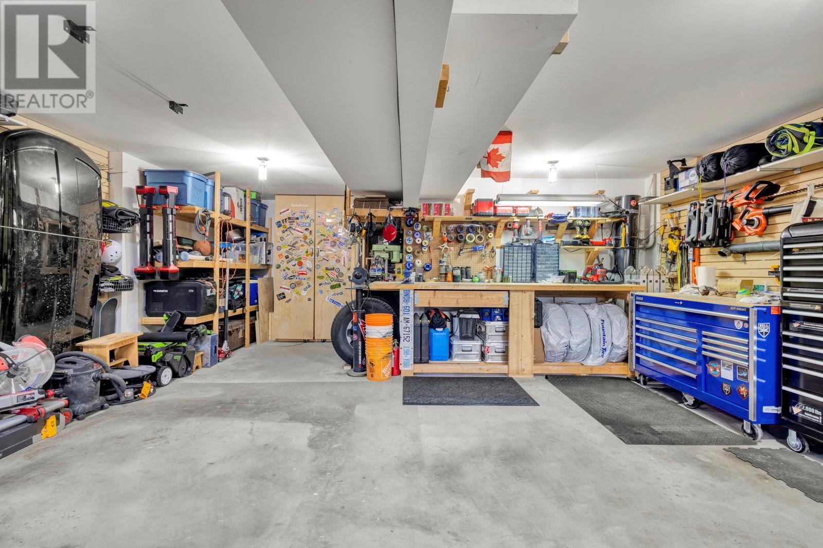  2418 Cobblestone Road, West Kelowna