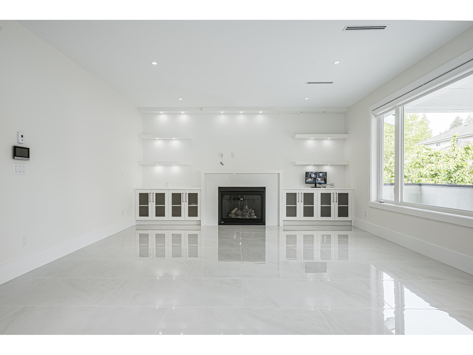 Photo 13 of 15665 82 Avenue, Surrey BC