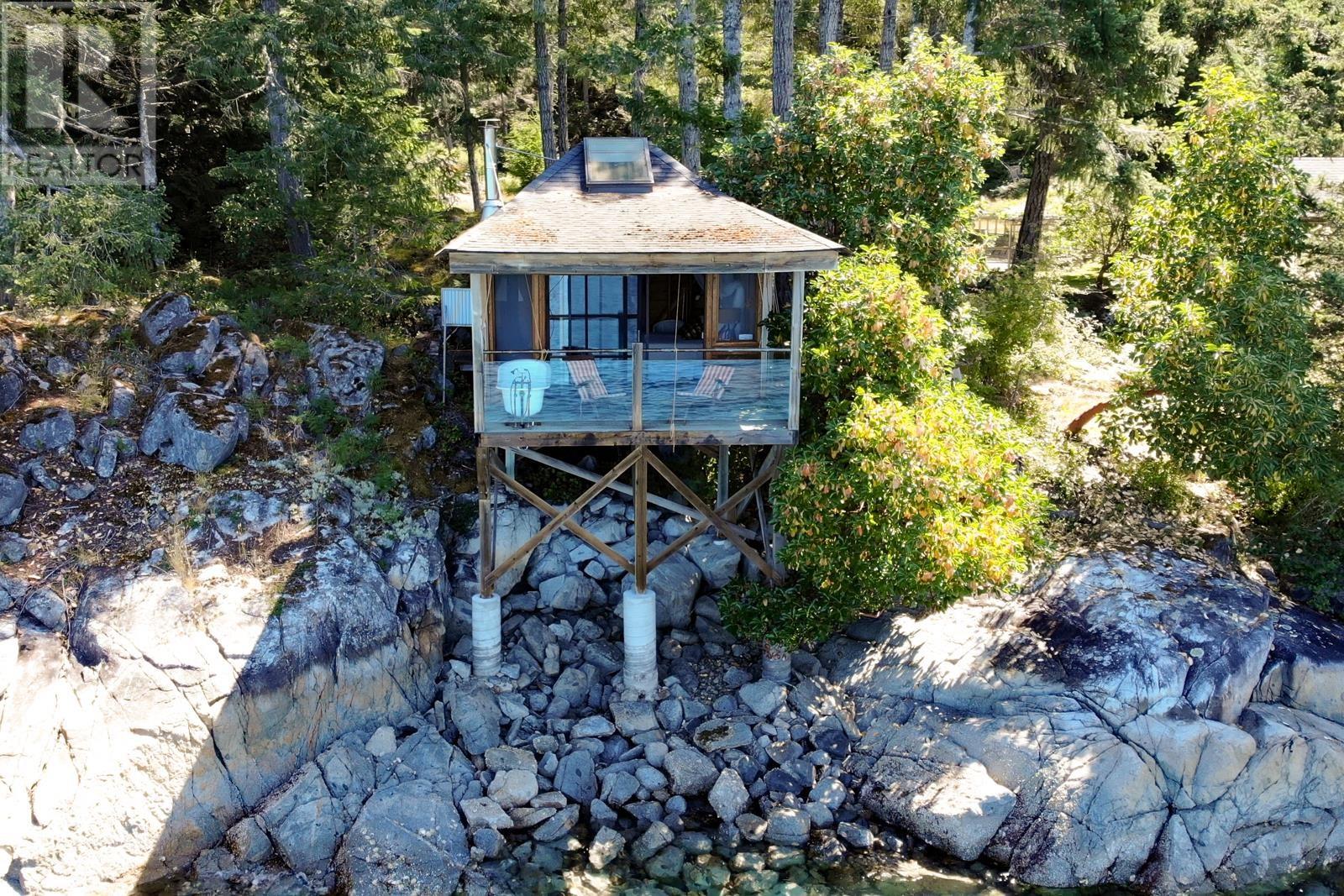 BLK 3 NELSON ISLAND, Nelson Island