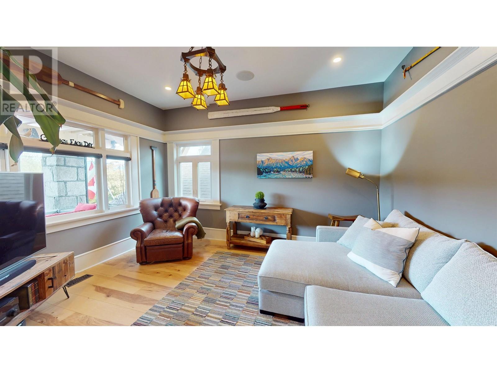 1606 E 15TH AVENUE, Vancouver