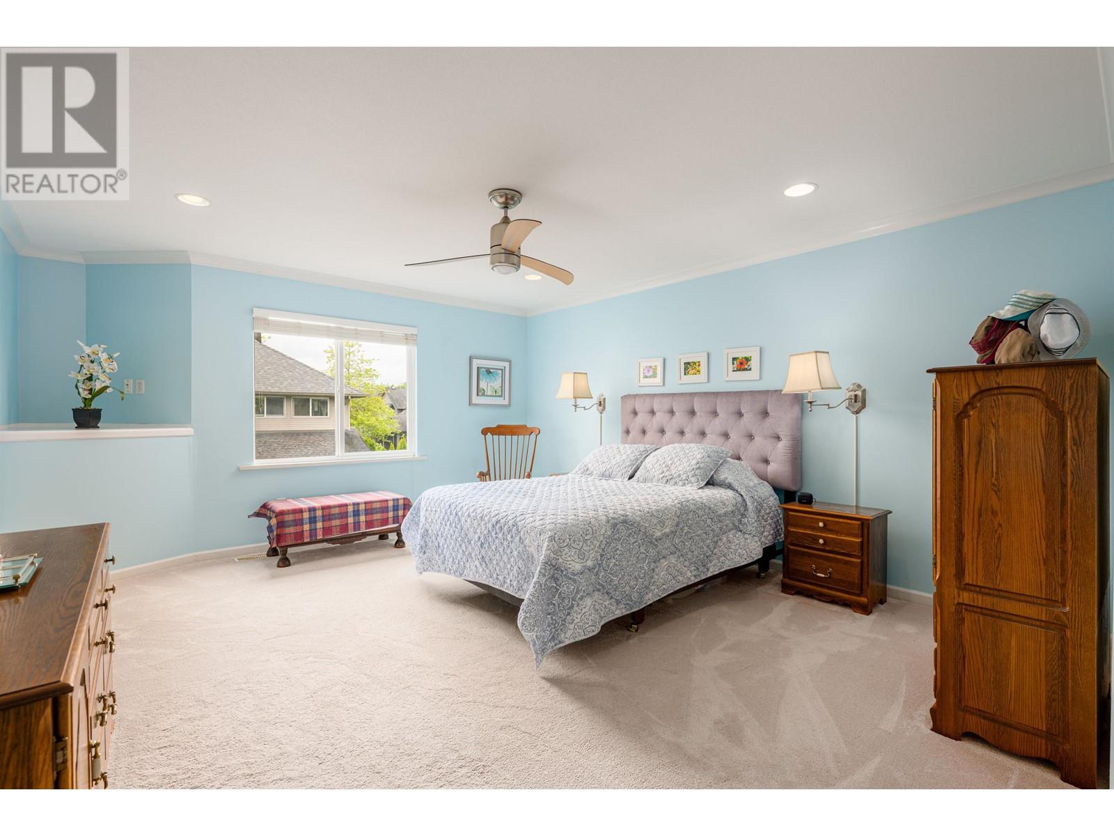 11271 SOUTHGATE ROAD, Pitt Meadows