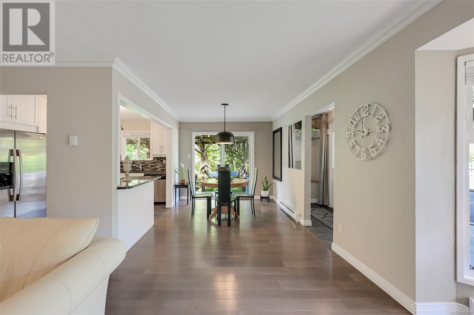  3037 Shoreview Drive, Langford