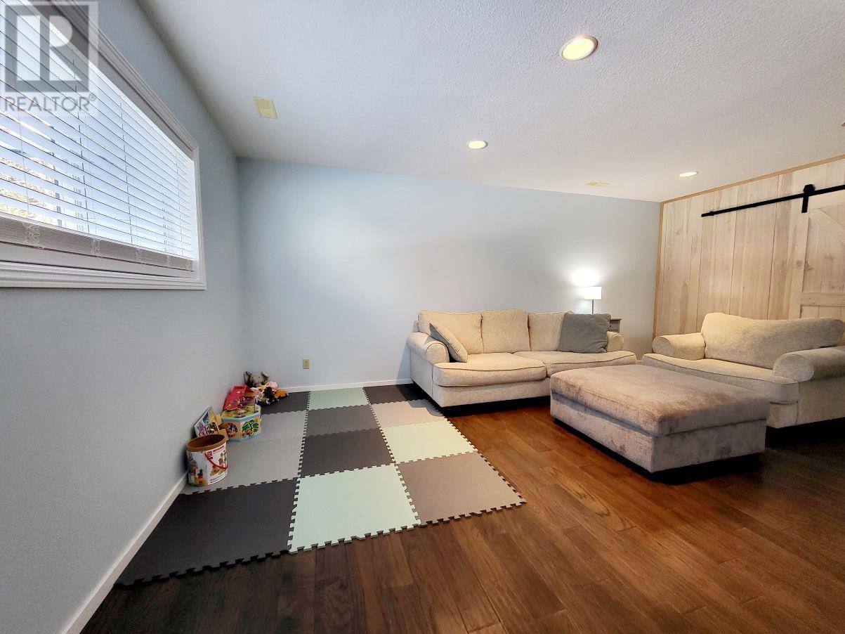 8640 S HONEYMOON DRIVE, Prince George