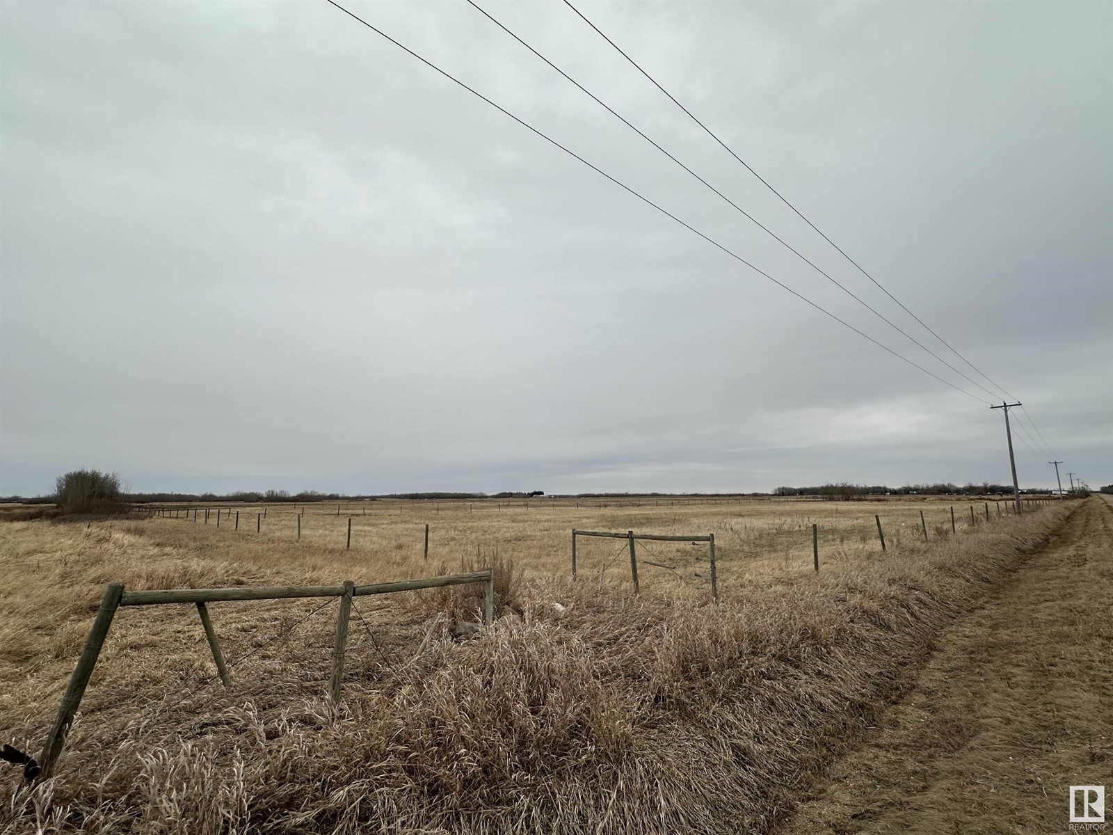 Photo 17 of South Of Hwy 15 On Range Road 191, Rural Lamont County AB