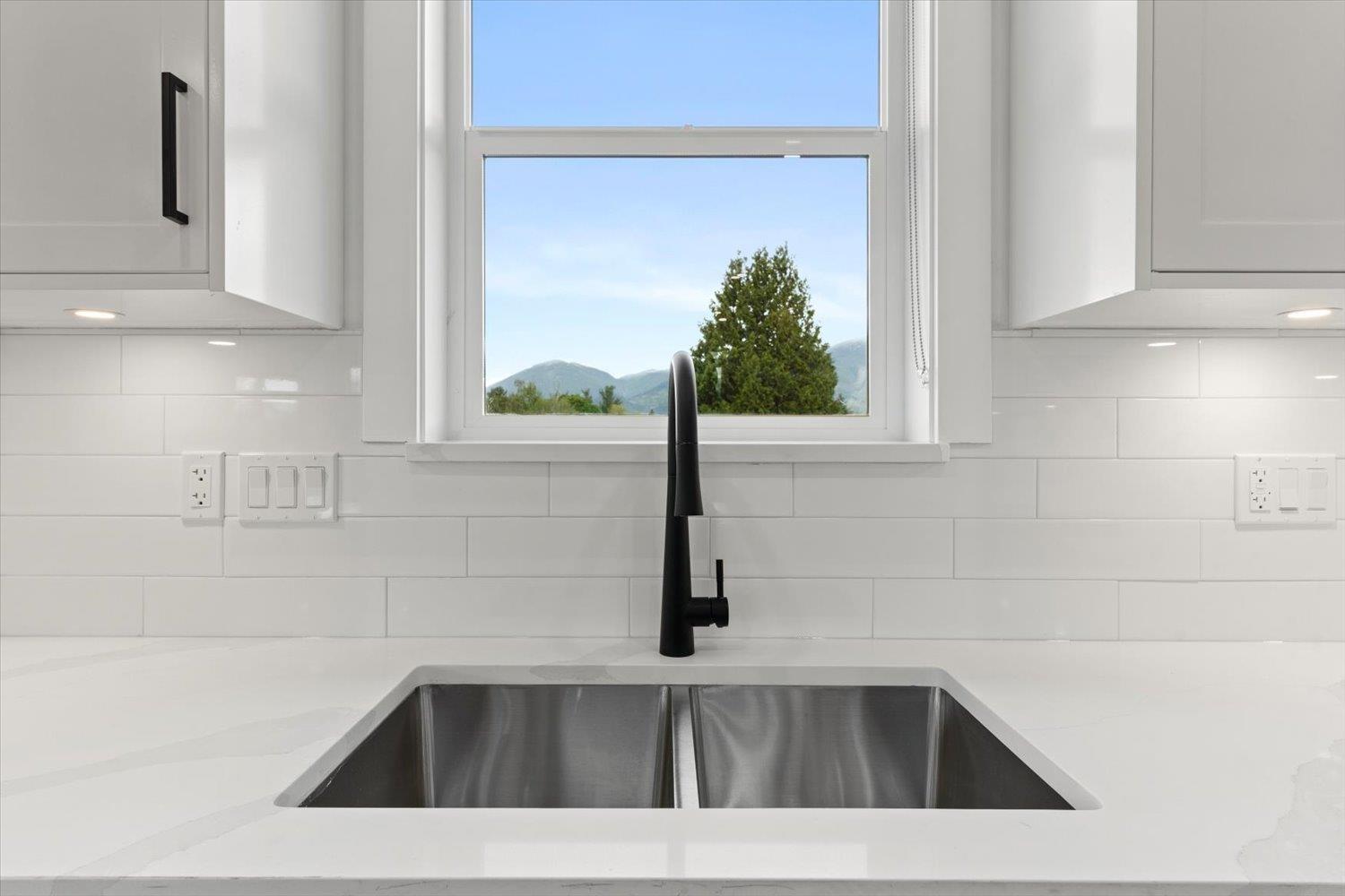 Photo 19 of 45480 Wellington Avenue Chilliwack Proper West, Chilliwack BC