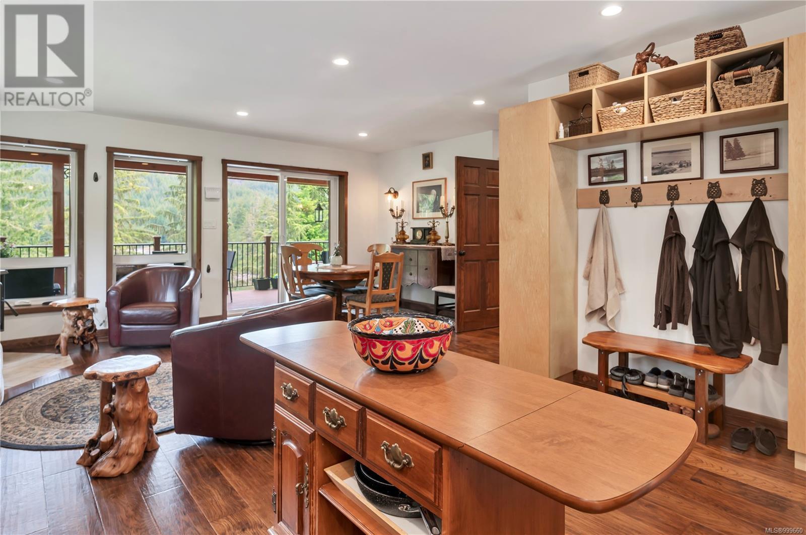 1646 Kanish View Dr, Quadra Island