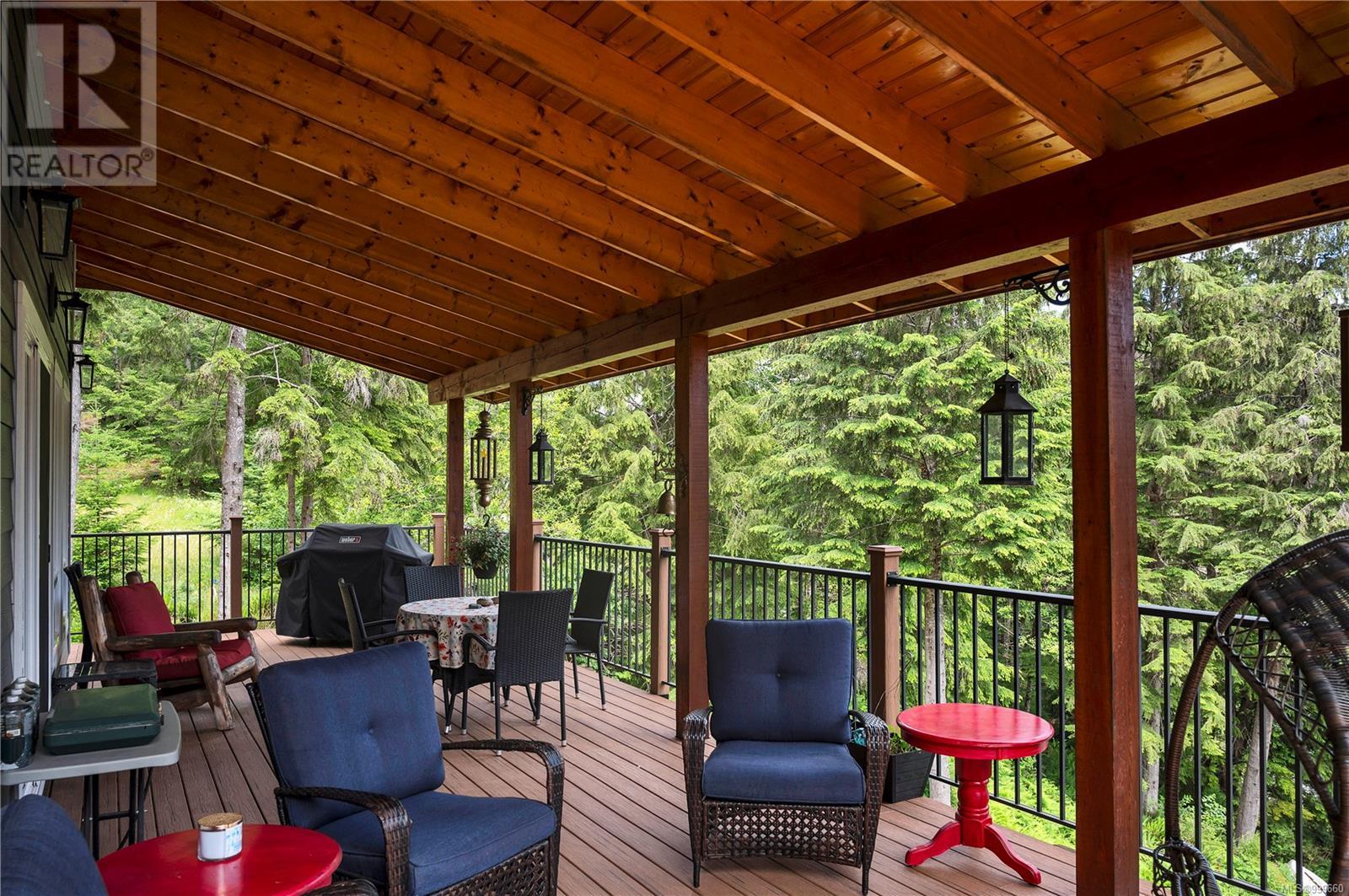 1646 Kanish View Dr, Quadra Island