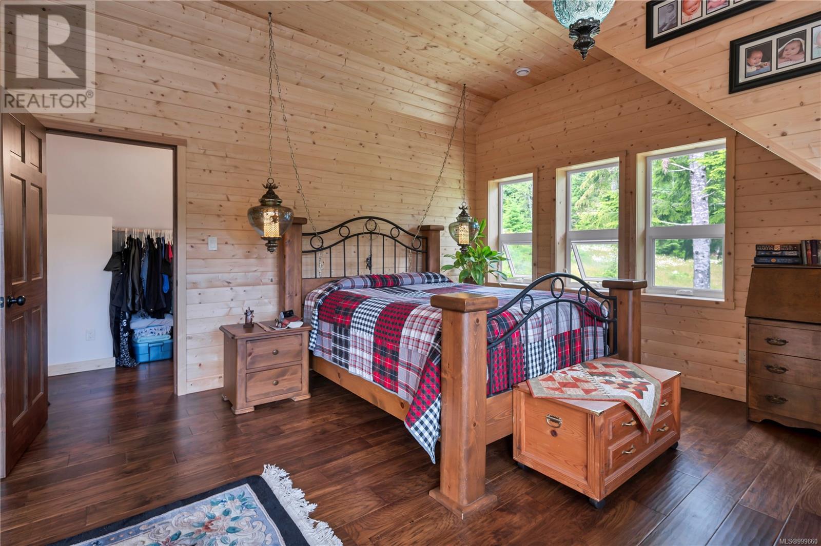 1646 Kanish View Dr, Quadra Island