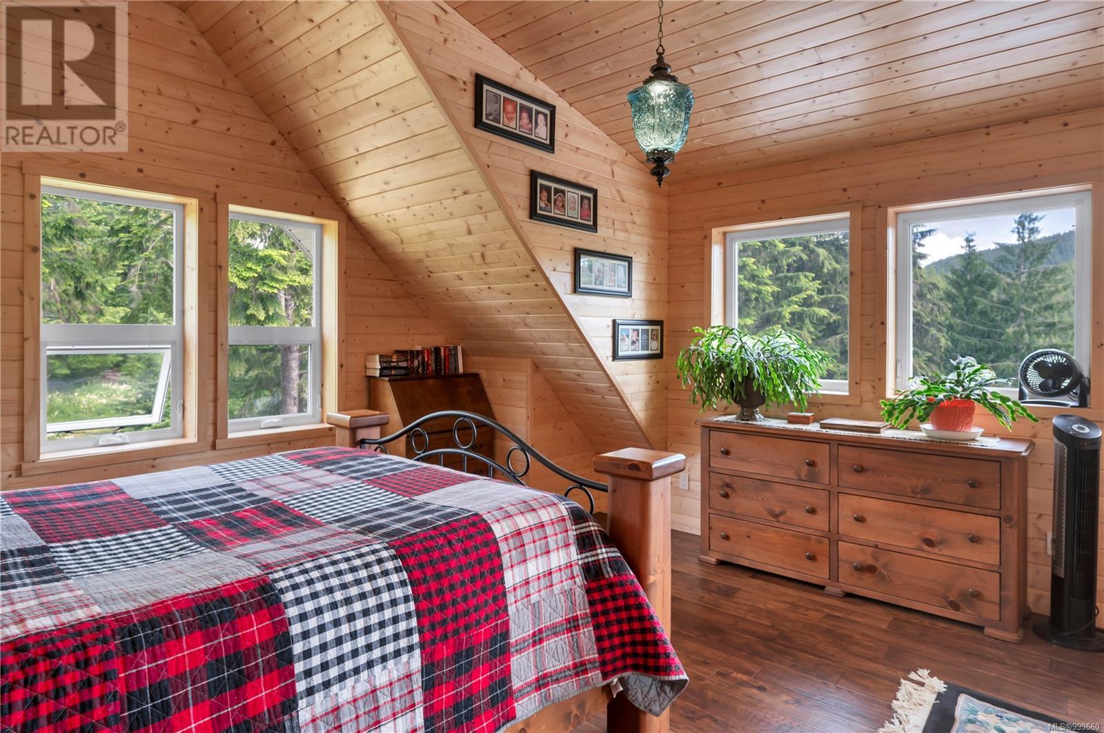 1646 Kanish View Dr, Quadra Island