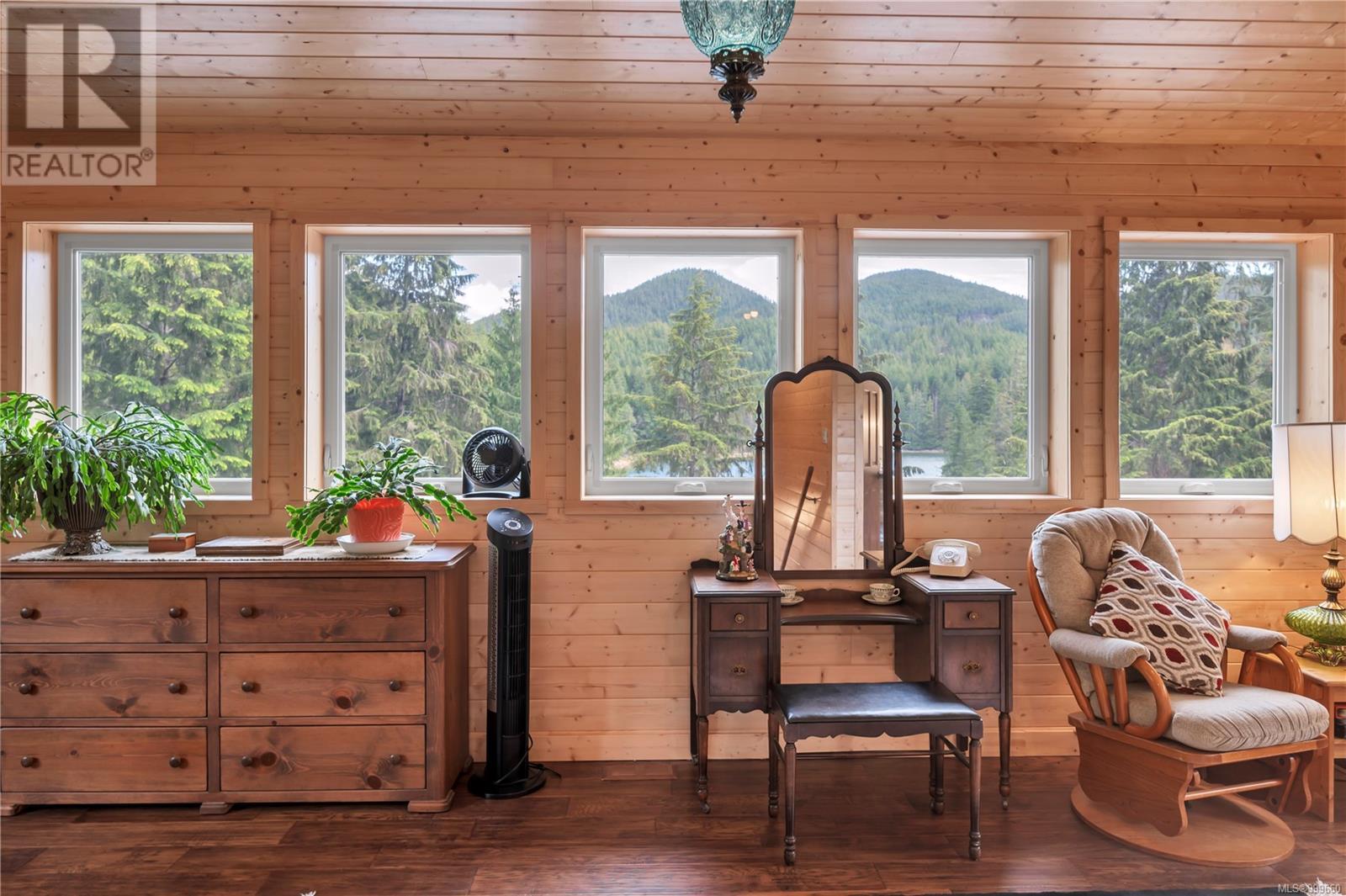 1646 Kanish View Dr, Quadra Island