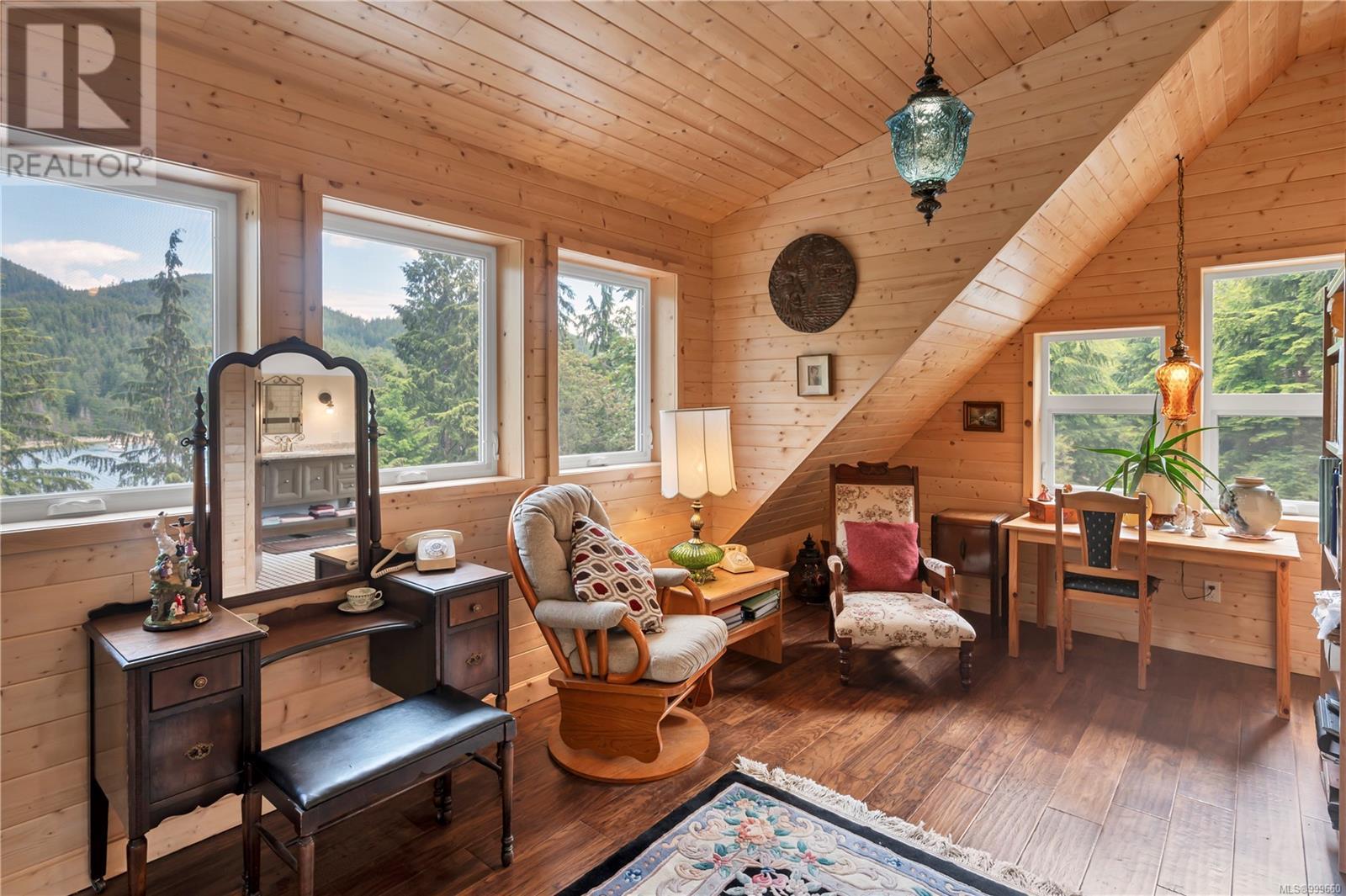 1646 Kanish View Dr, Quadra Island