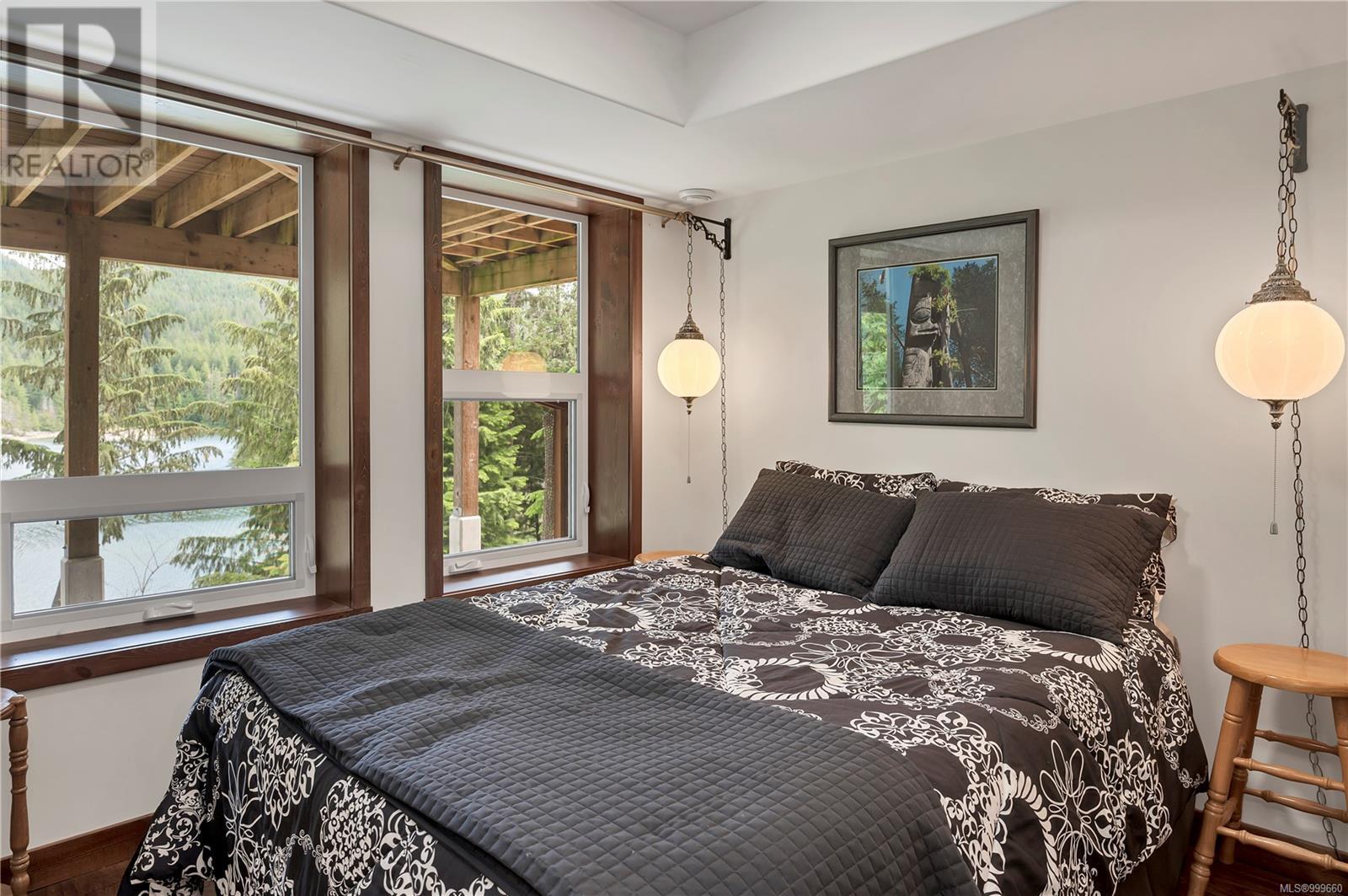 1646 Kanish View Dr, Quadra Island