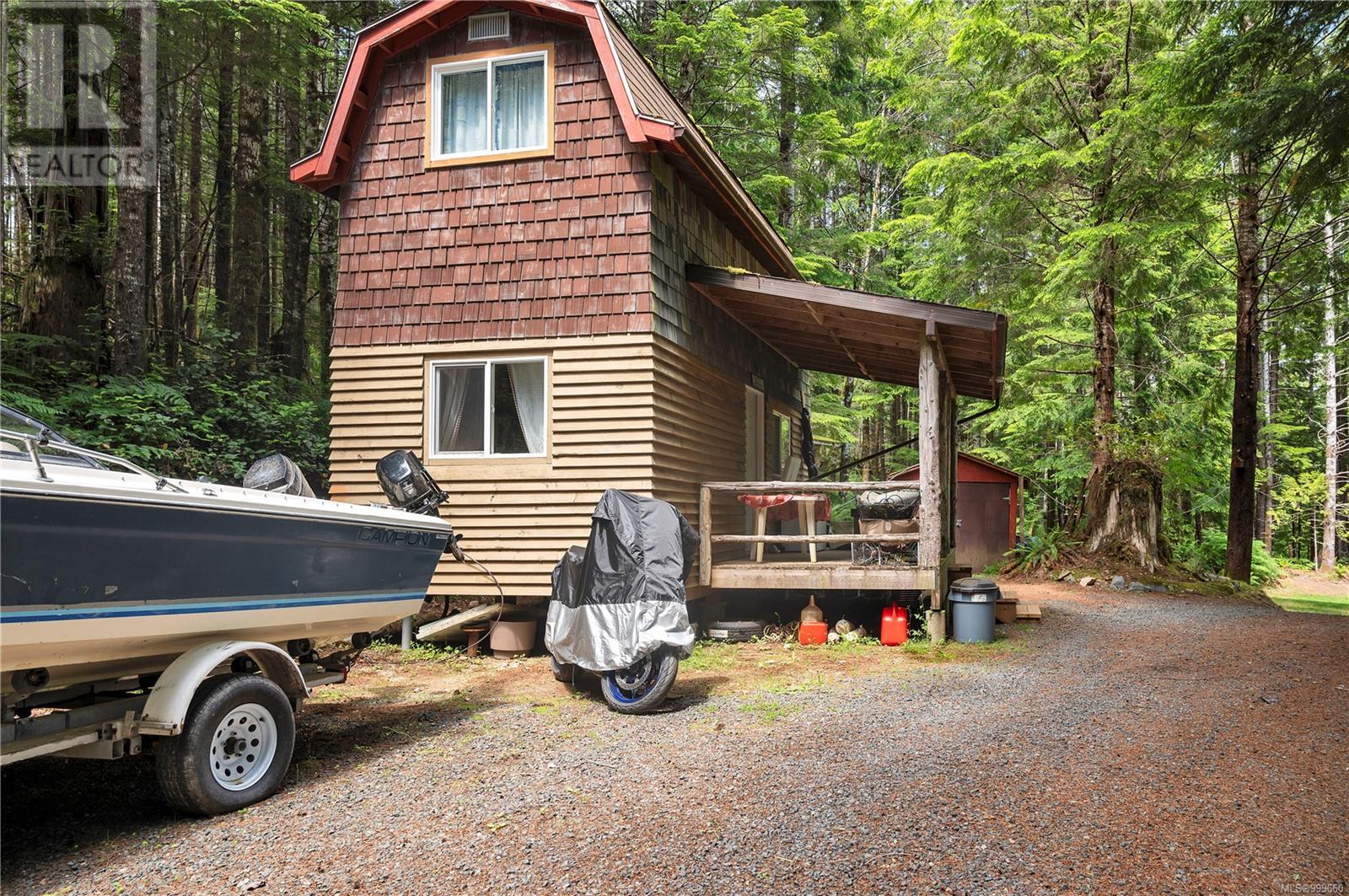 1646 Kanish View Dr, Quadra Island
