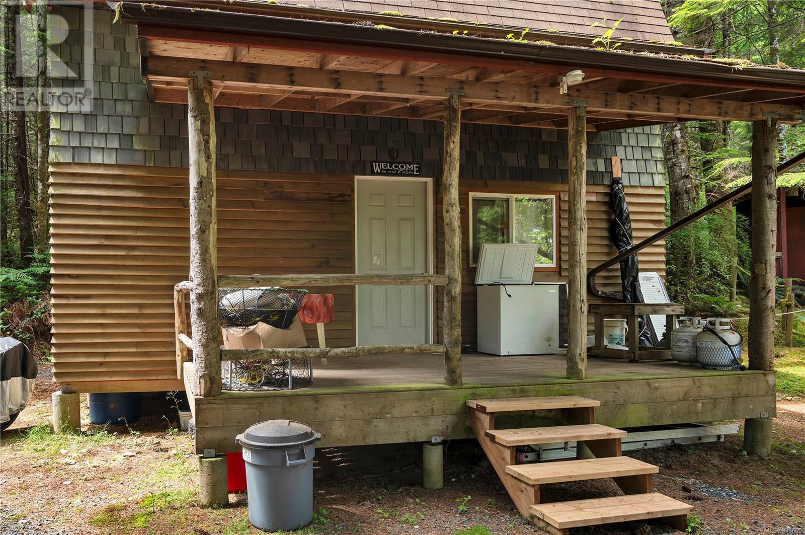 1646 Kanish View Dr, Quadra Island