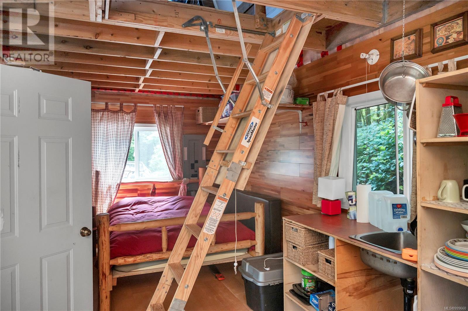 1646 Kanish View Dr, Quadra Island