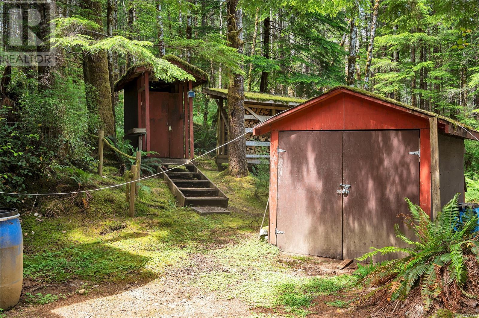 1646 Kanish View Dr, Quadra Island