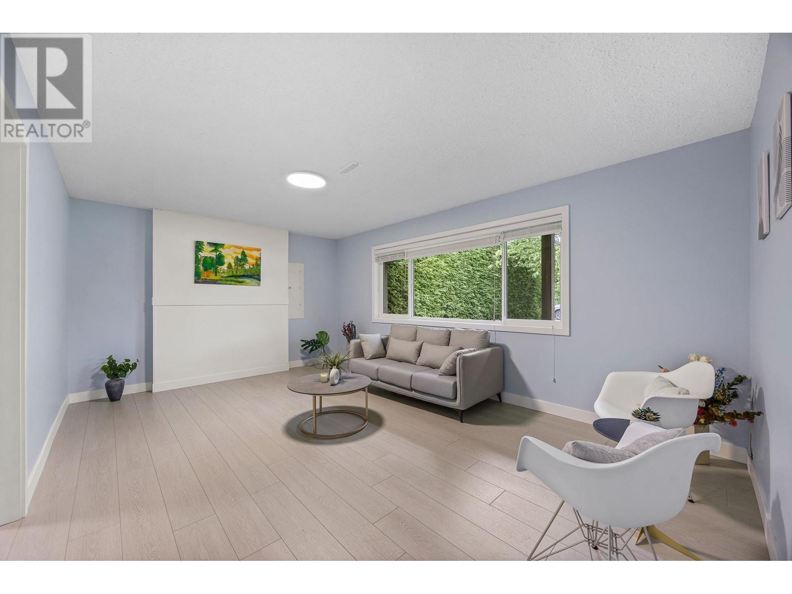 6043 45 Avenue, Delta